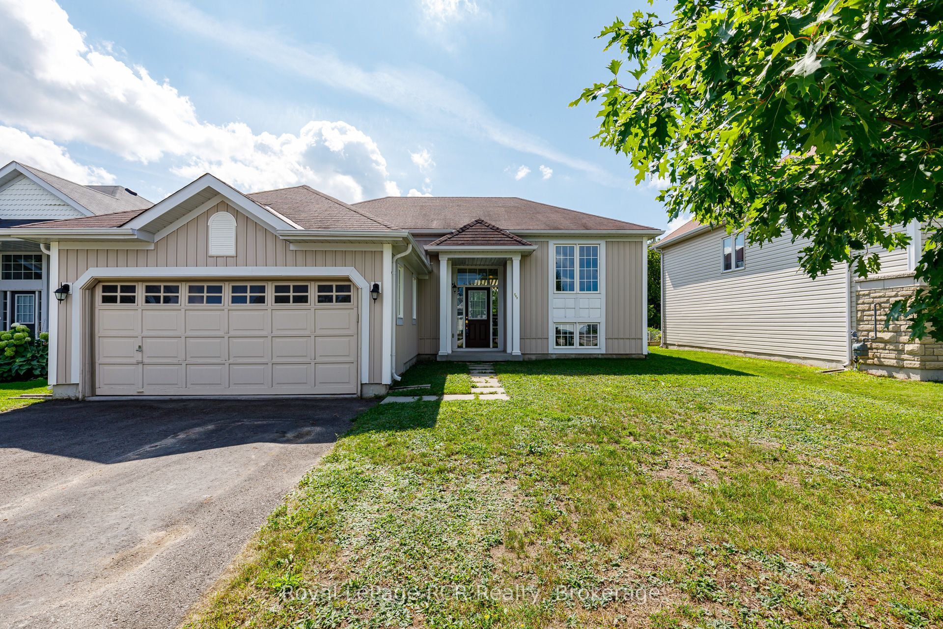 252 Spruce Street, Clearview, ON L0M 1S0 photo 3