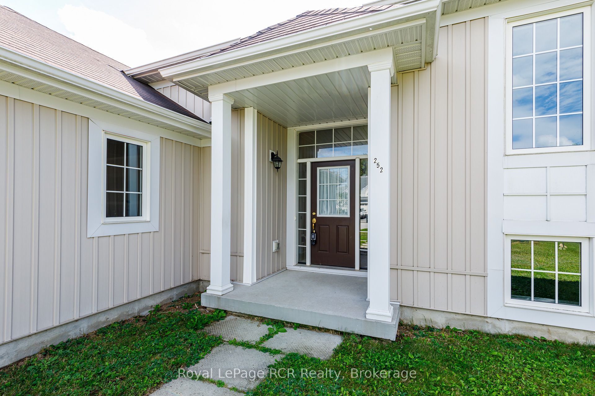 252 Spruce Street, Clearview, ON L0M 1S0 photo 4