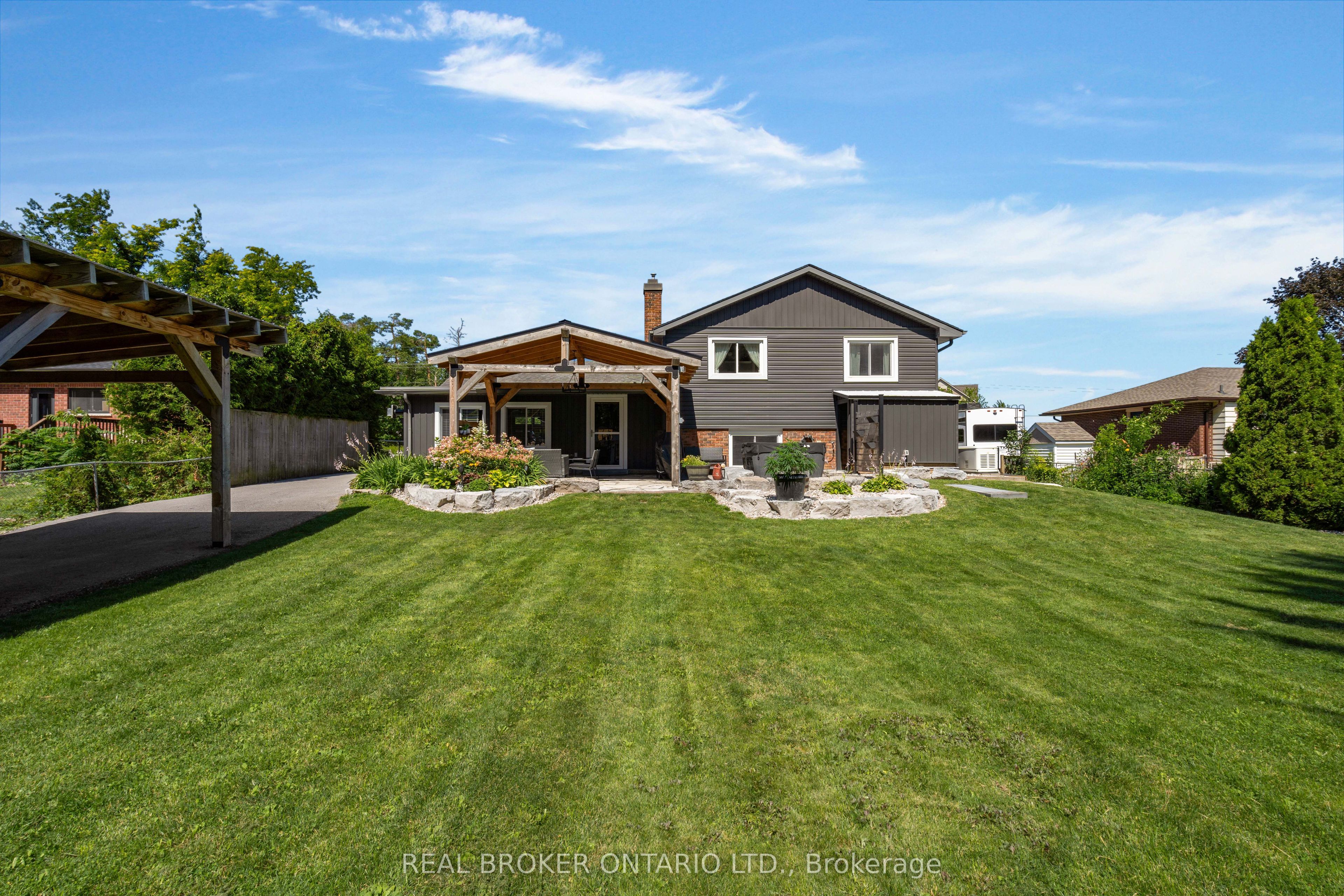 975 Sunnidale Road, Springwater, ON L9X 0T6 photo 4