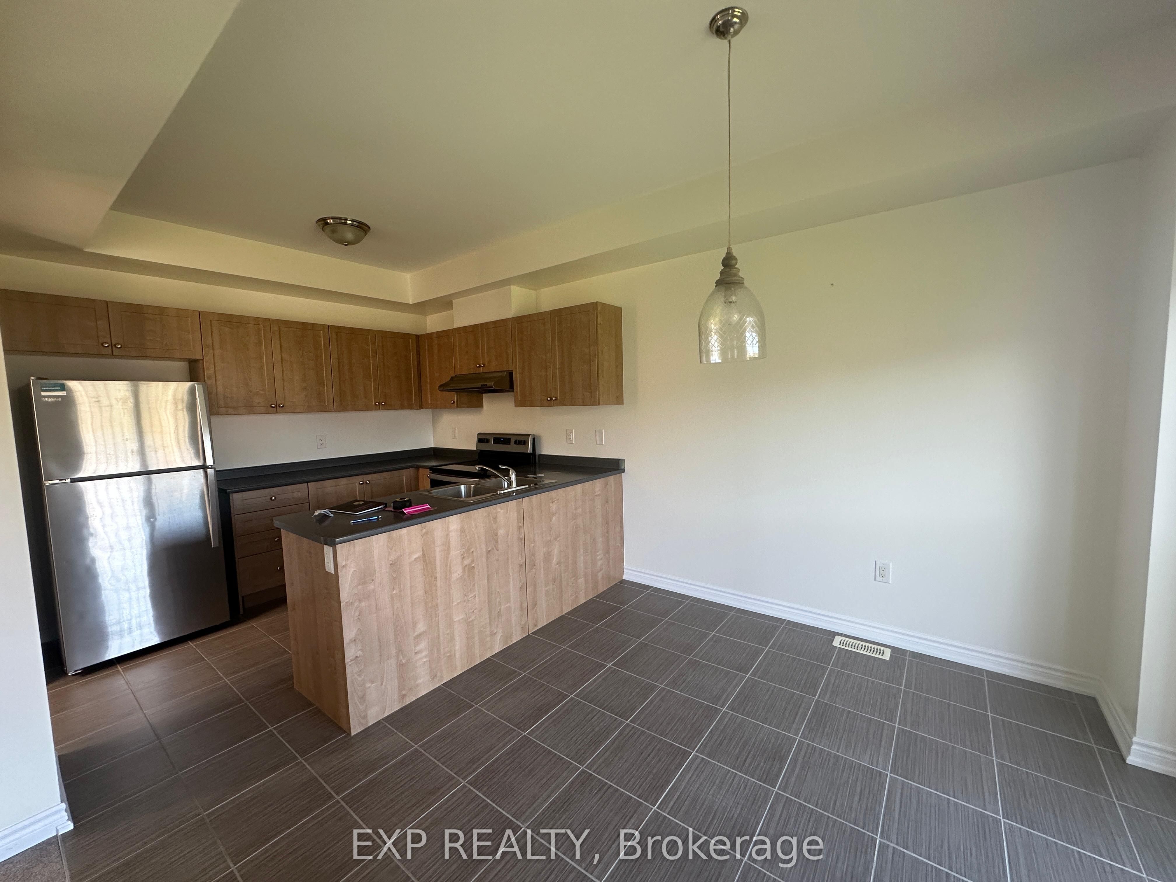 208 Isabella Drive 1, Orillia, ON L3V 8K7 photo 5