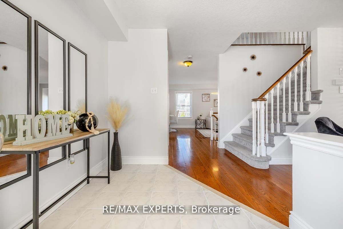 10 Snowden Avenue, Barrie, ON L4M 7H3 photo 3