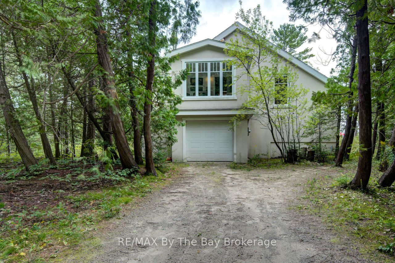 1170 Shore Lane, Wasaga Beach, ON L9Z 1Z8 photo 3