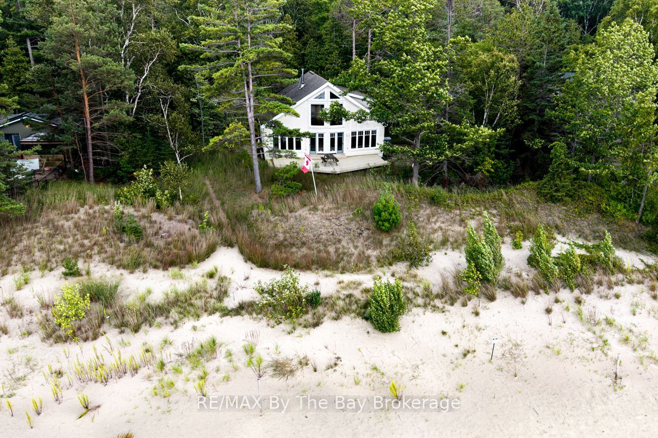 1170 Shore Lane, Wasaga Beach, ON L9Z 1Z8
