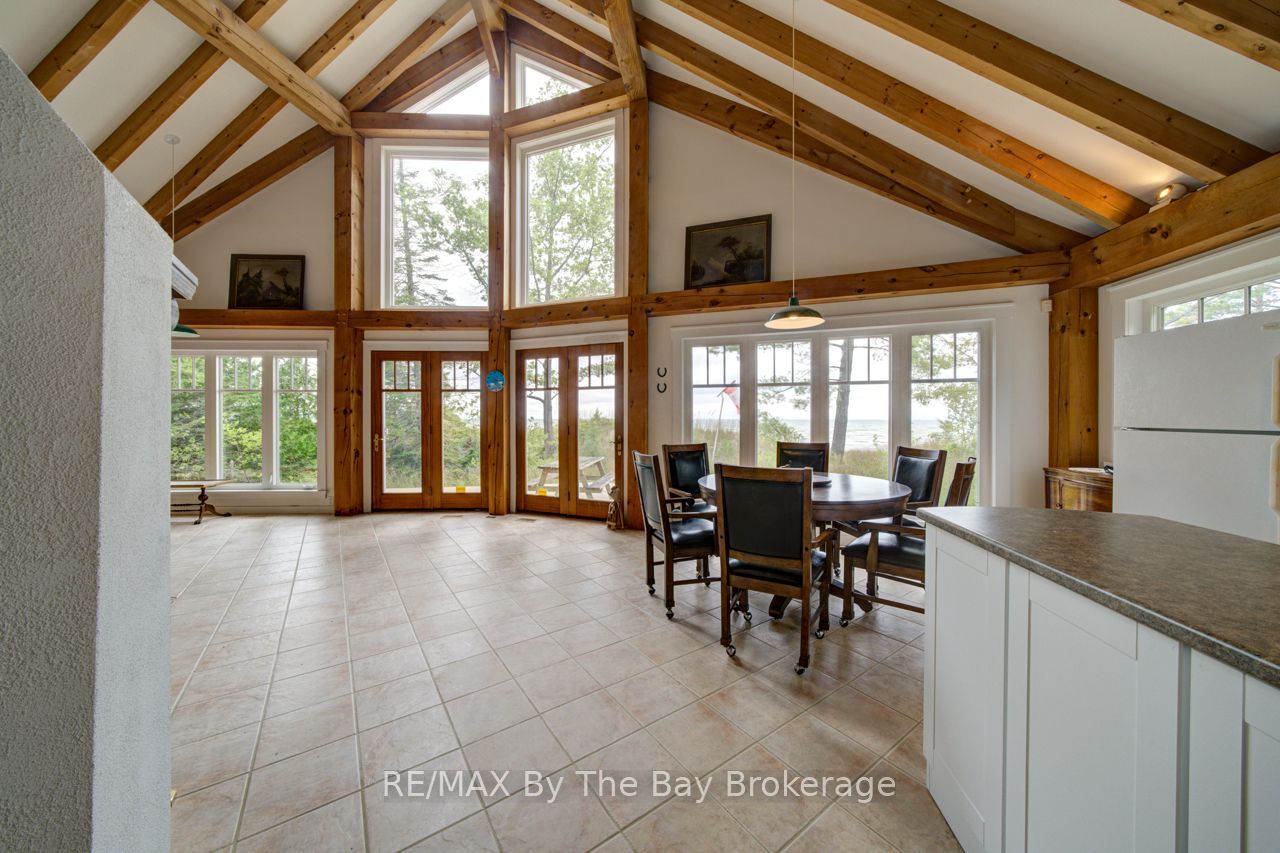1170 Shore Lane, Wasaga Beach, ON L9Z 1Z8 photo 5