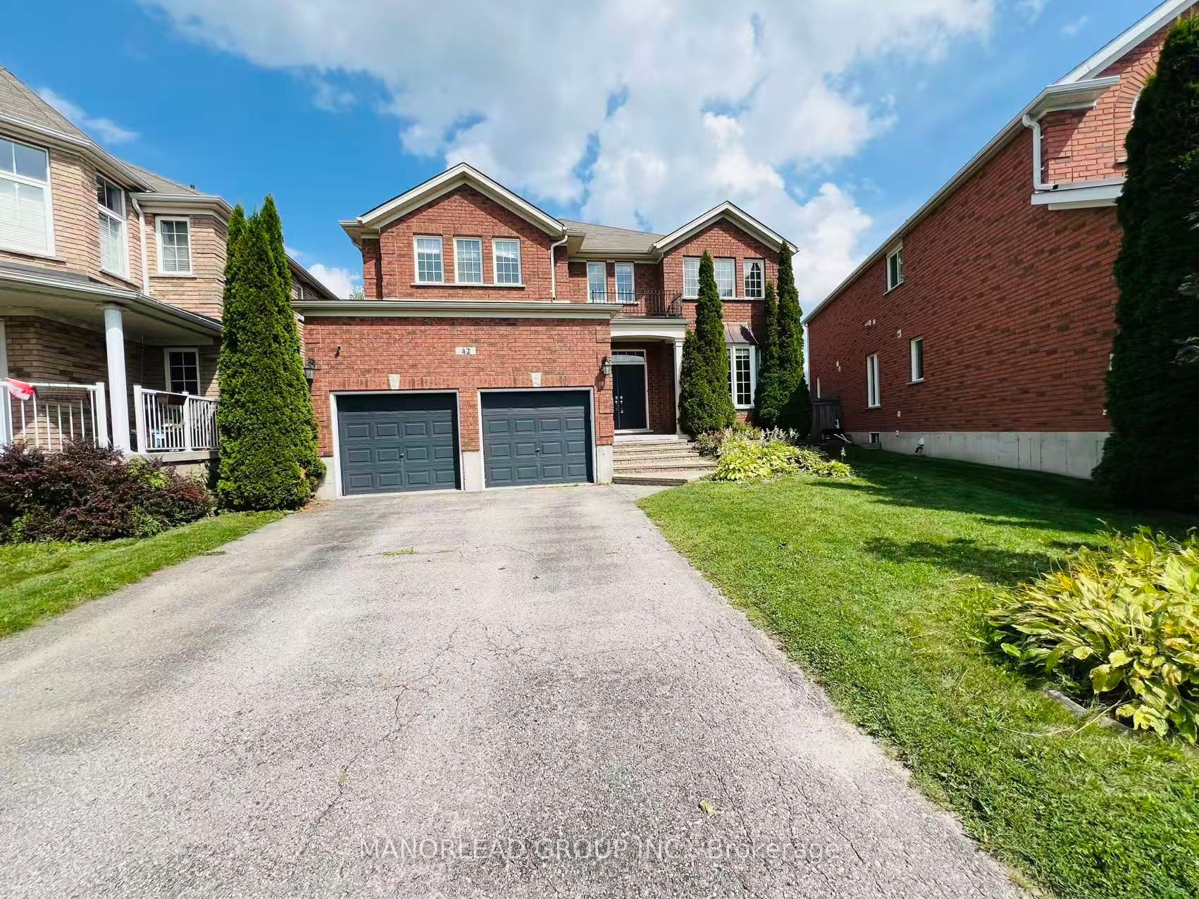 42 Parisian Crescent, Barrie, ON L4N 0Y9
