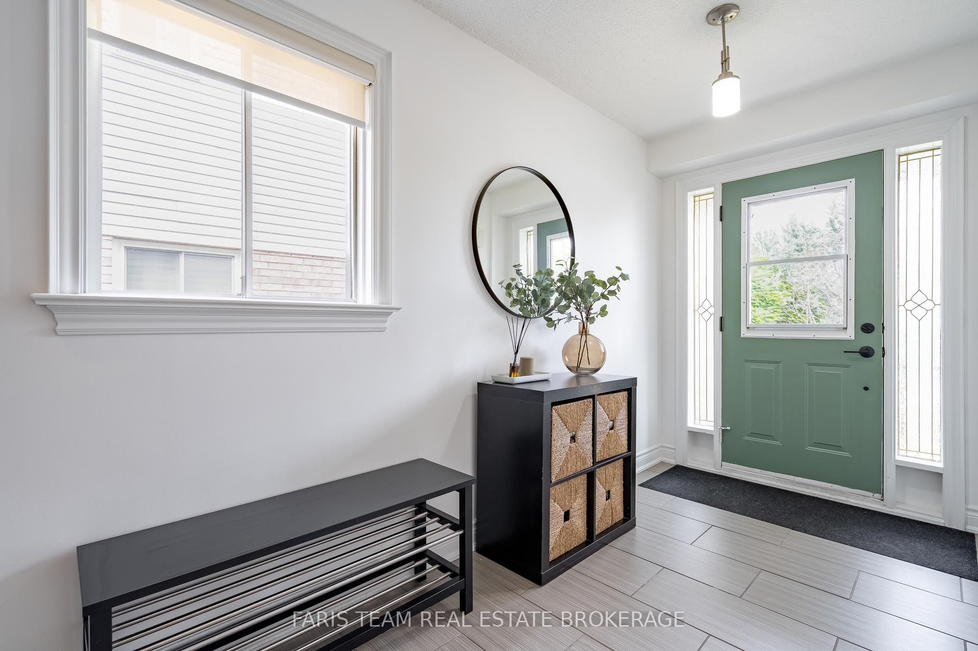 49 Cunningham Drive, Barrie, ON L4N 8L4 photo 4