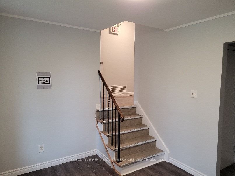 280 Cook Street, Barrie, ON L4M 4H8 photo 5
