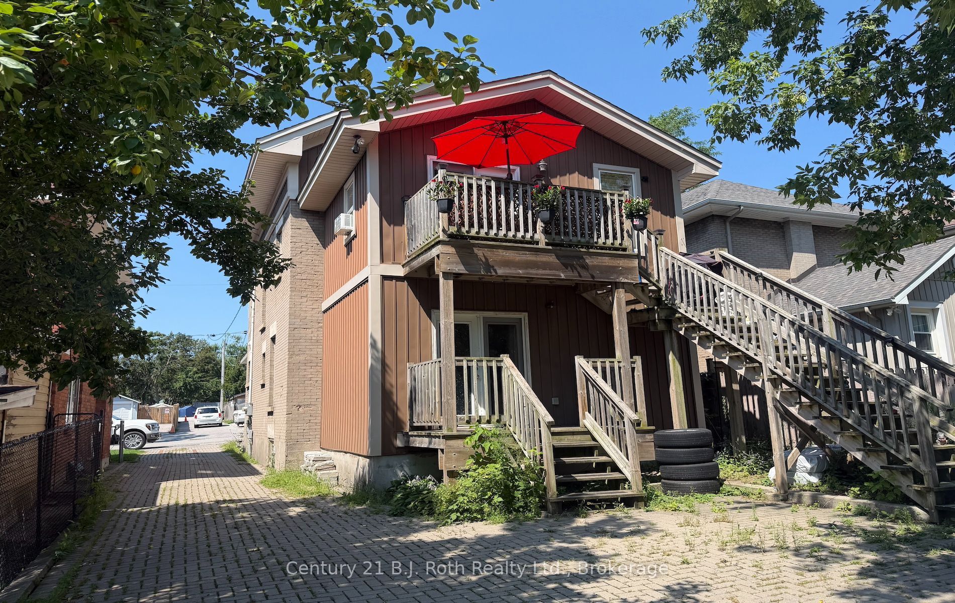 100 Cameron Street, Orillia, ON L3V 5R7 photo 2