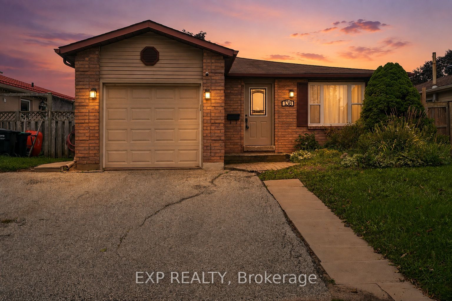 138 Lillian Crescent, Barrie, ON L4N 5X5