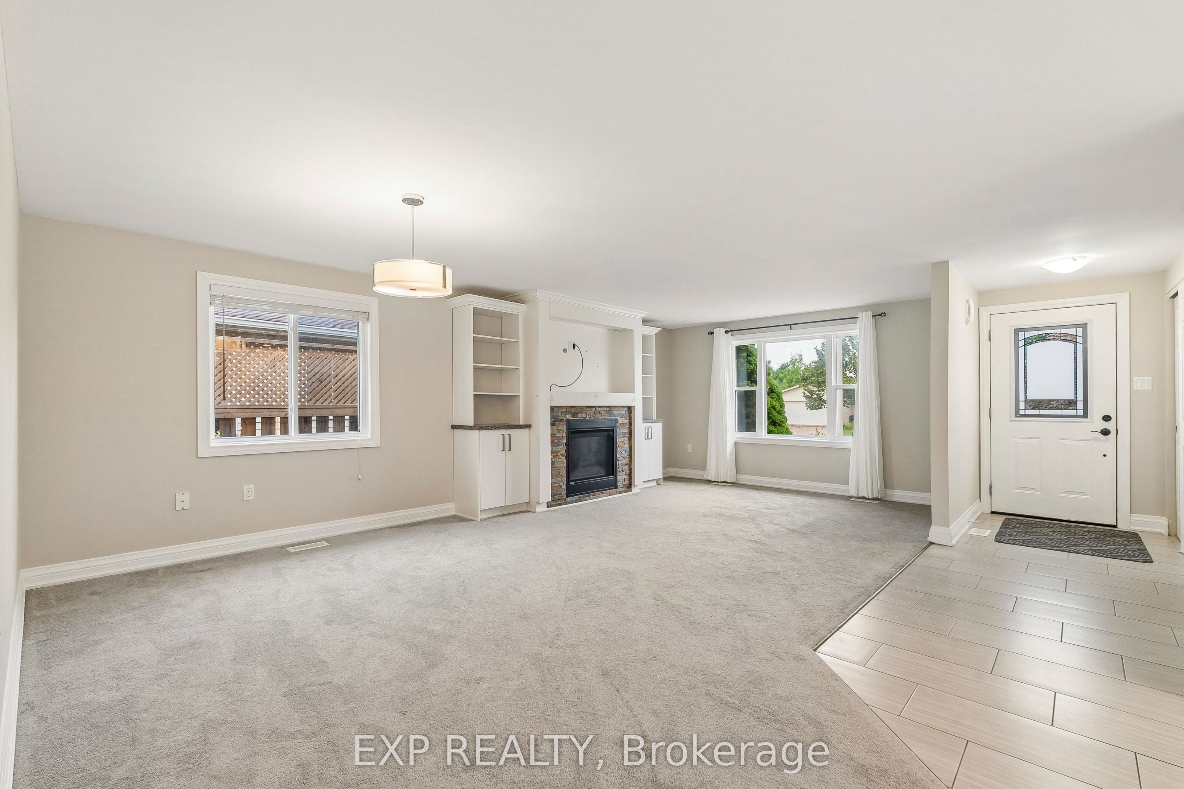 138 Lillian Crescent, Barrie, ON L4N 5X5 photo 5