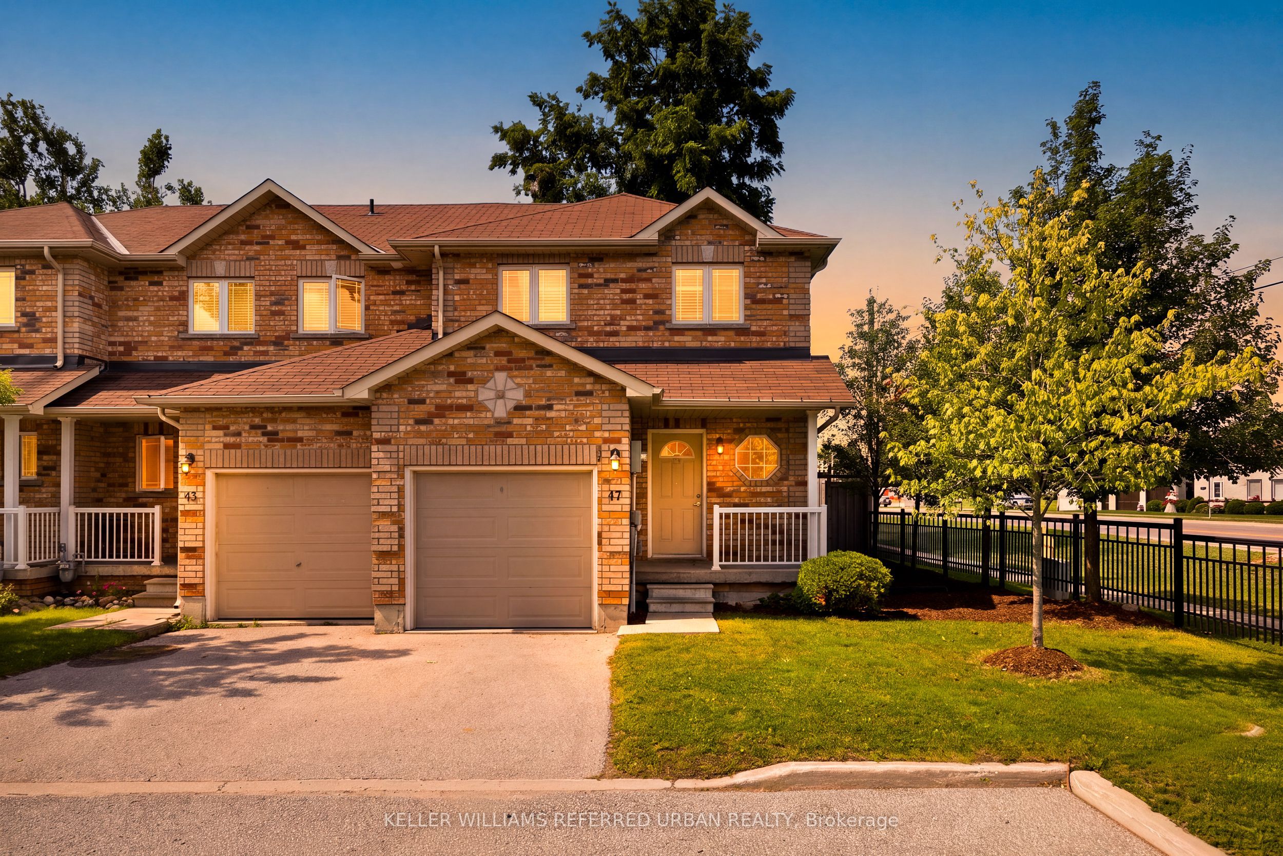 46 Southwoods Crescent 47, Barrie, ON L4N 9P8