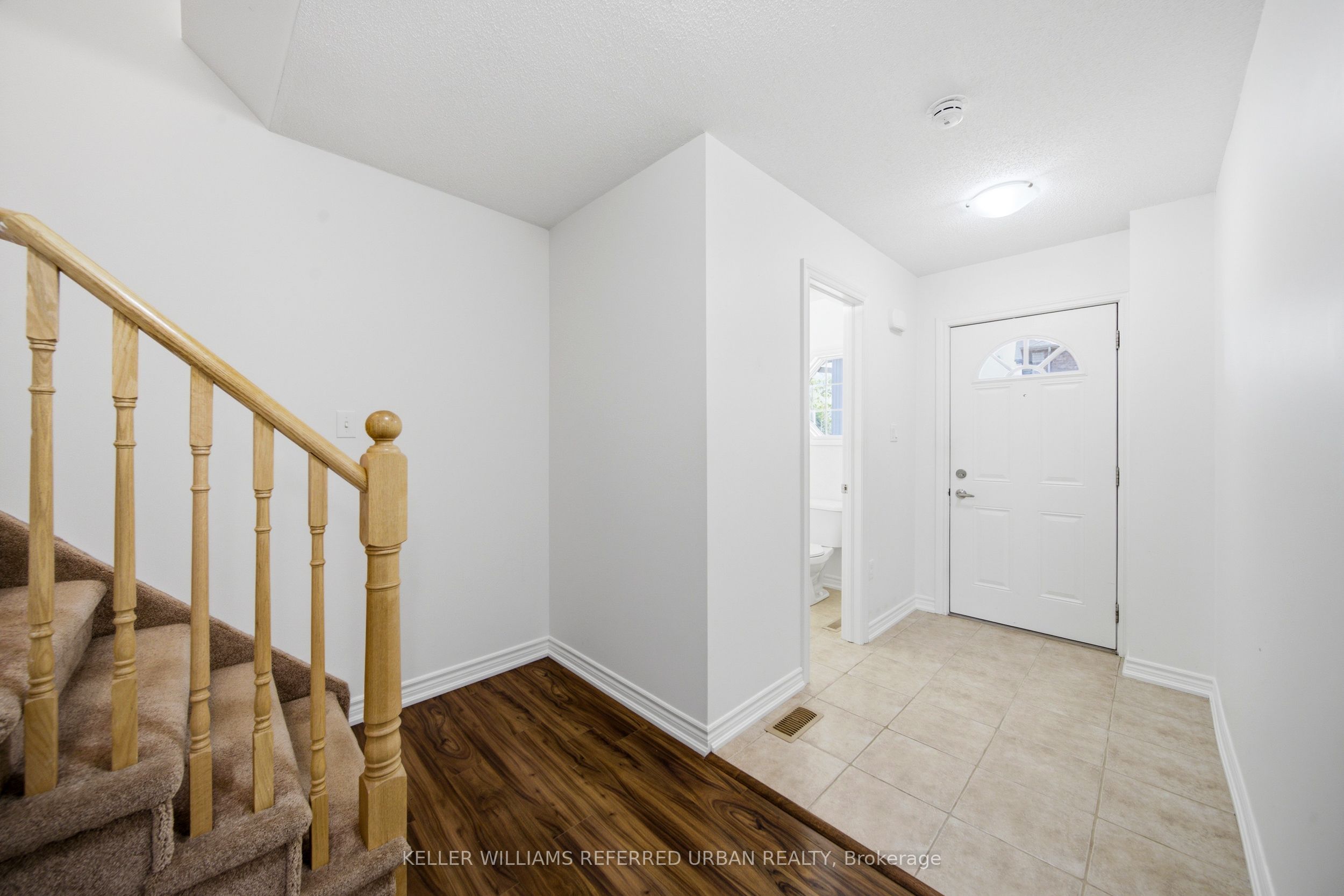 46 Southwoods Crescent 47, Barrie, ON L4N 9P8 photo 5