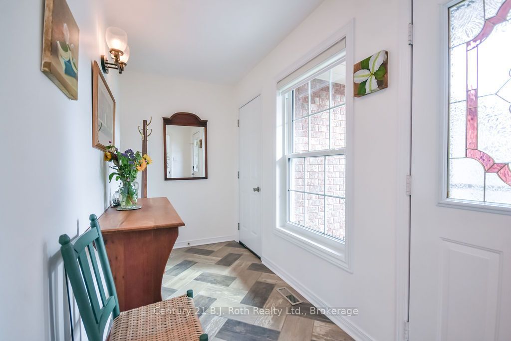 51 Johnson Street, Orillia, ON L3V 7R9 photo 3