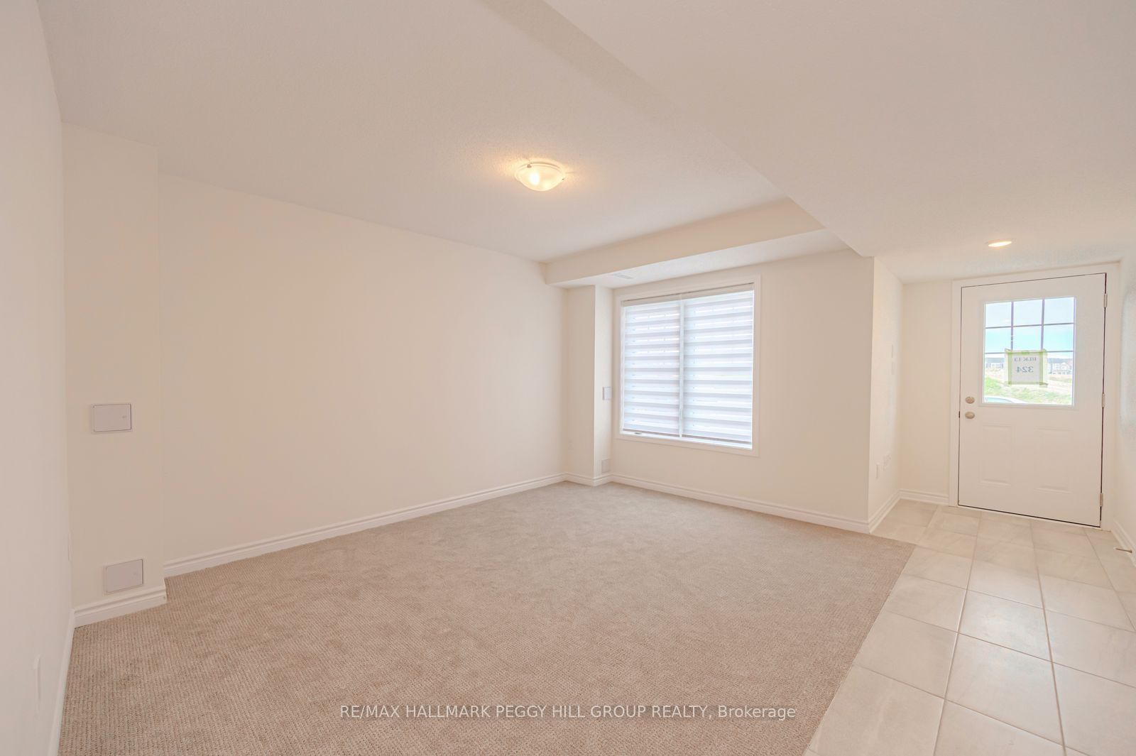 77 Shelburne Avenue, Wasaga Beach, ON L9Z 0L2 photo 2