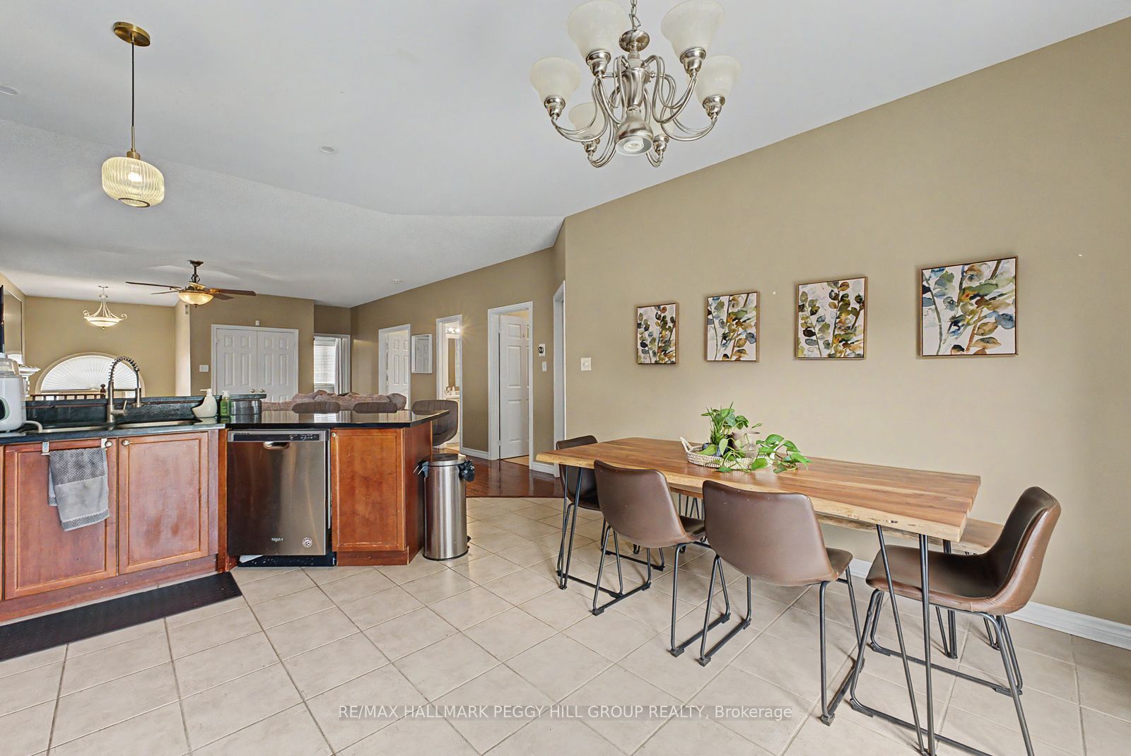 65 Jessica Drive Upper, Barrie, ON L4N 5T3 photo 4