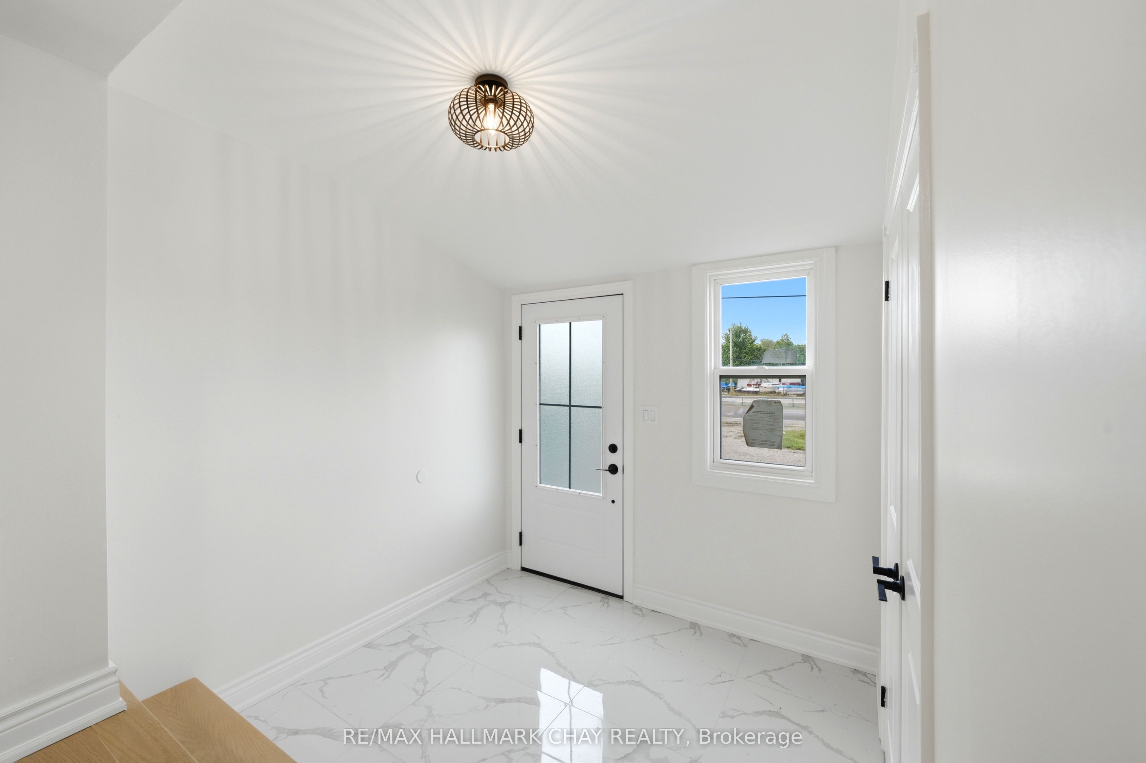 8410 11 Highway, Severn, ON L3V 6H3 photo 4