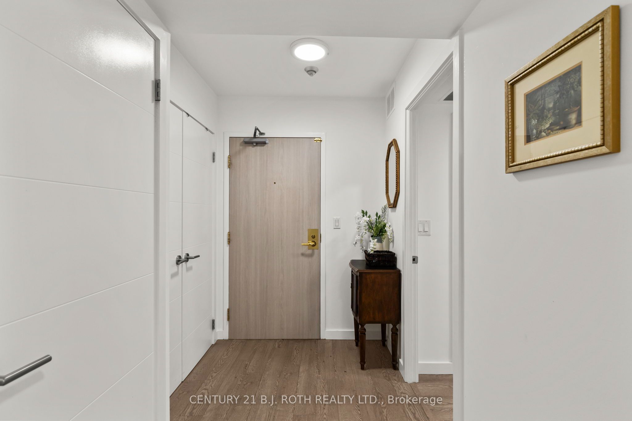 150 Dunlop Street E 911, Barrie, ON L4M 6H1 photo 3