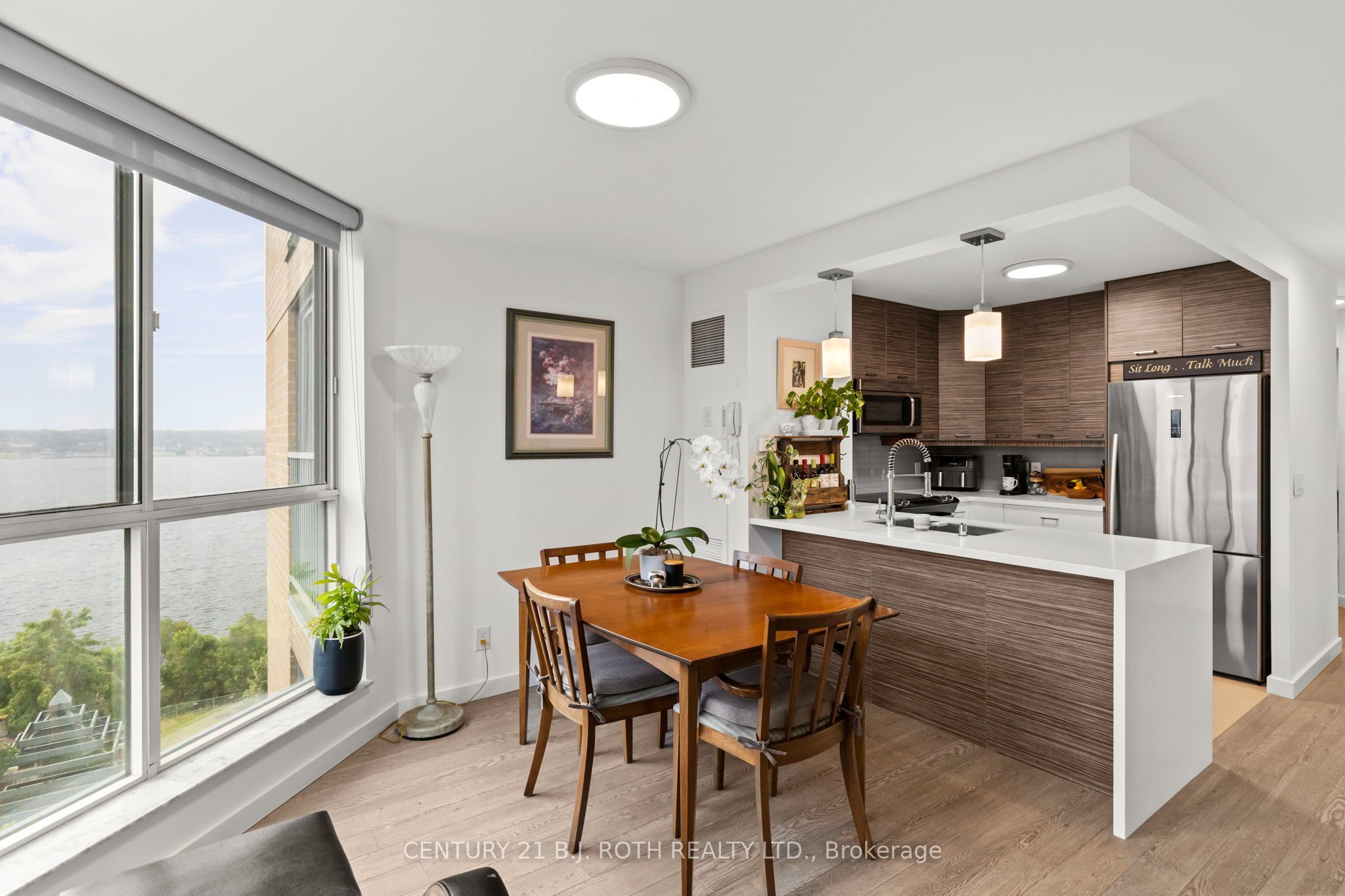 150 Dunlop Street E 911, Barrie, ON L4M 6H1 photo 5
