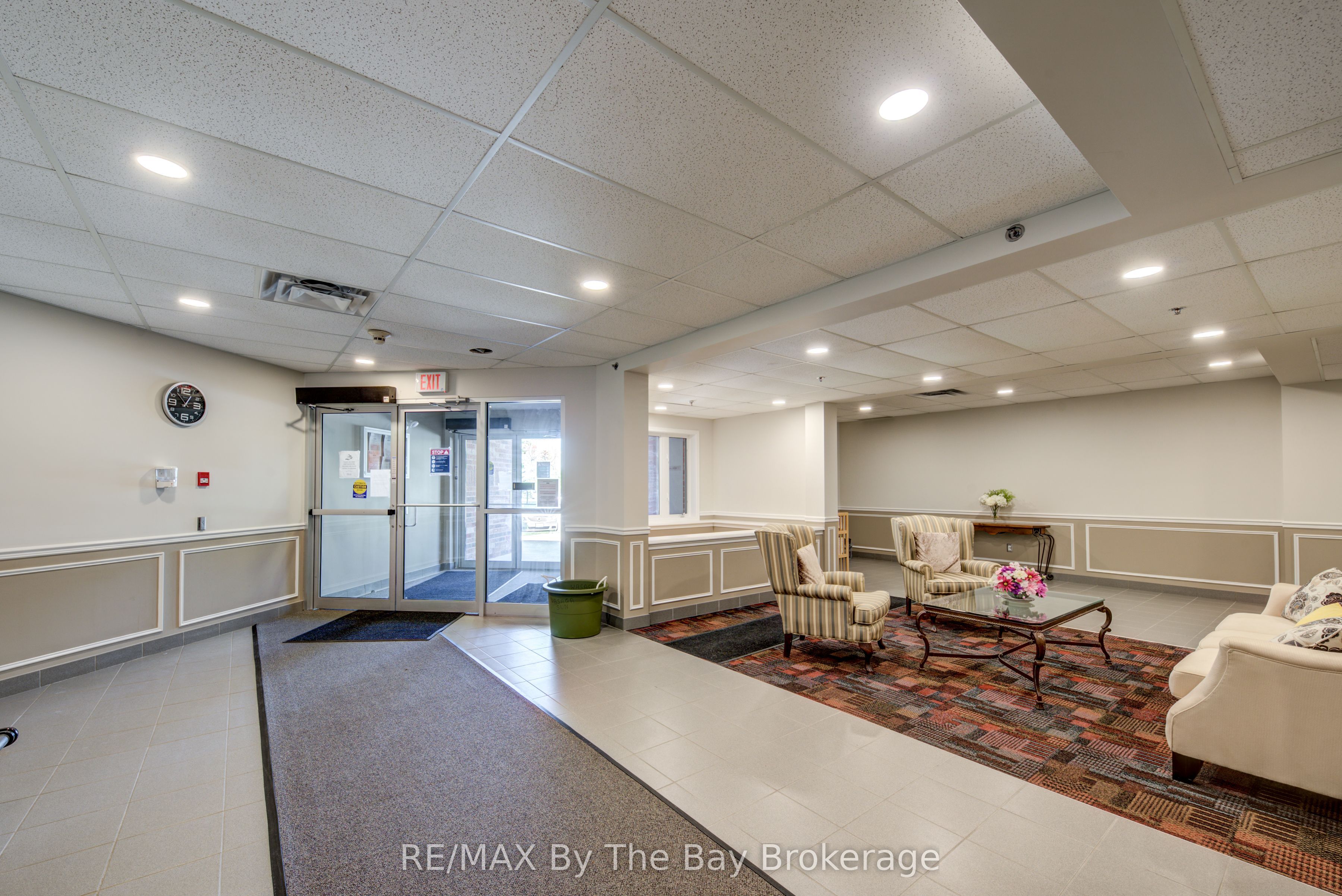 16 Westbury Road 202, Wasaga Beach, ON L9Z 0B8 photo 3