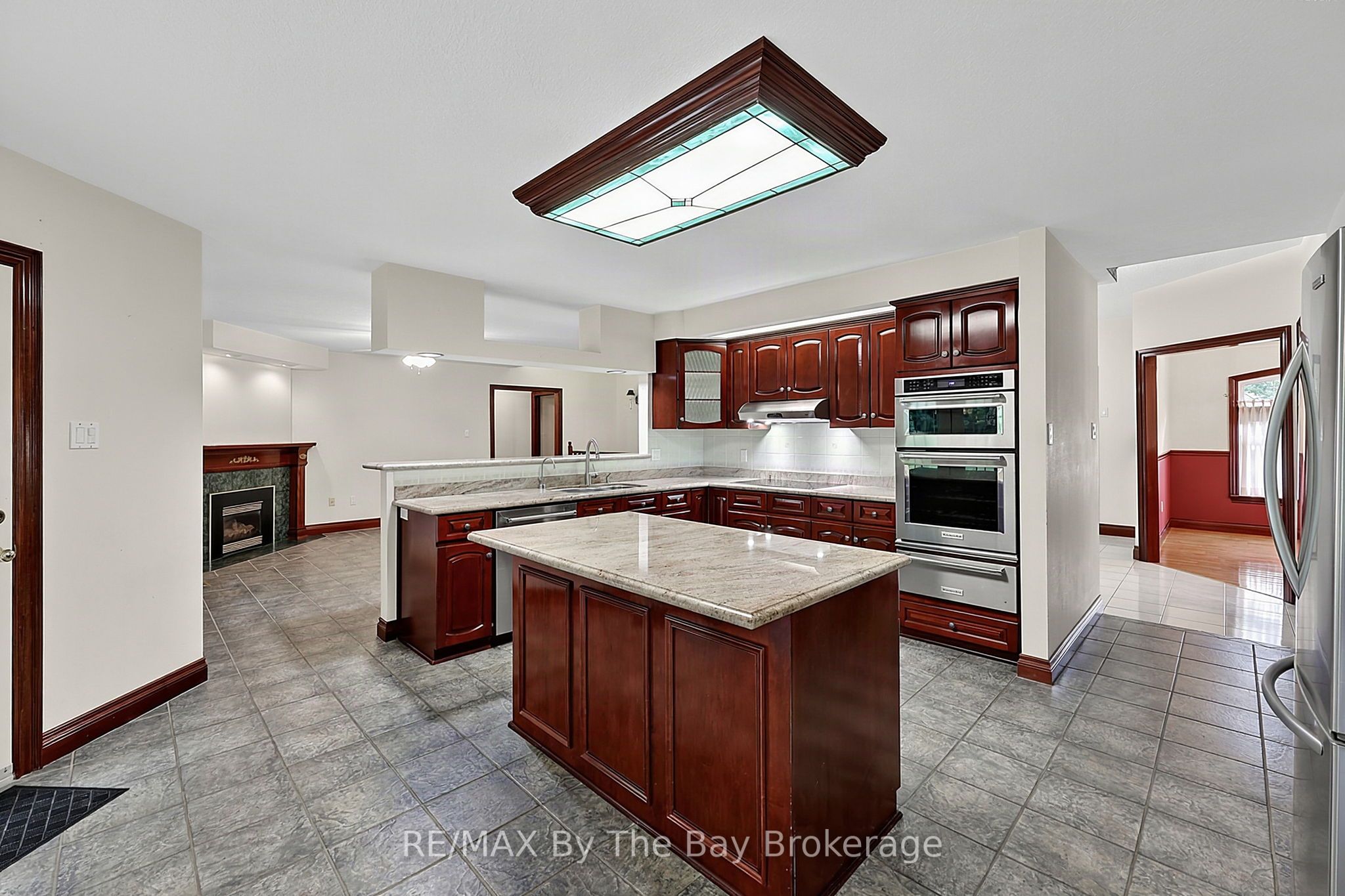 90 Goldfinch Crescent, Tiny, ON L0L 2J0 photo 4