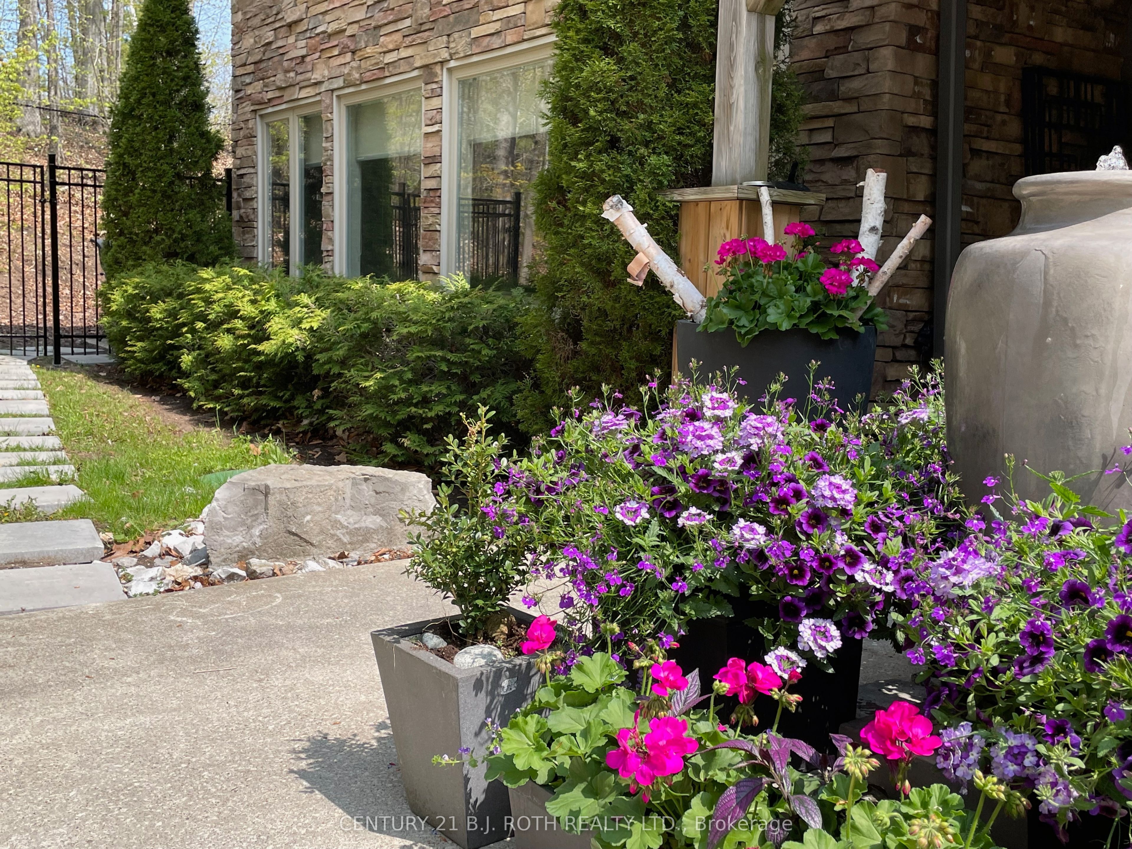 52 Pine Ridge Trail, Oro-Medonte, ON L4M 4Y8 photo 3