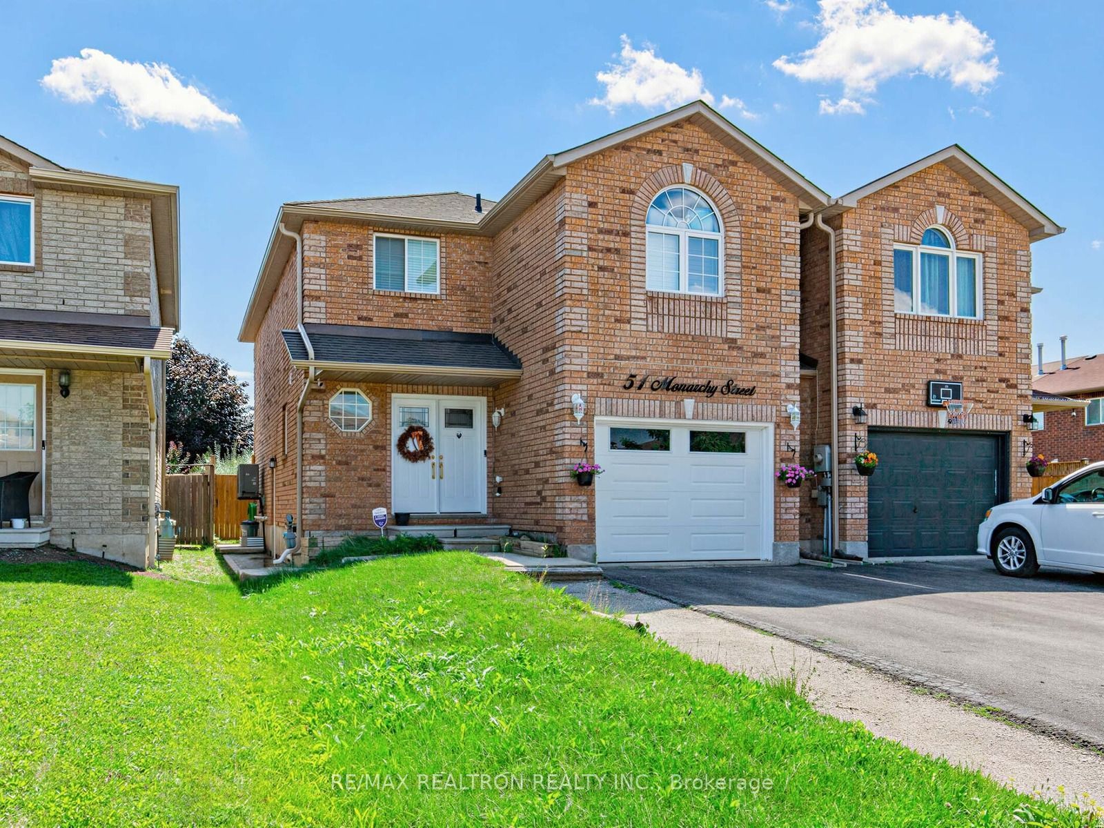 51 Monarchy Street BSMT, Barrie, ON L4M 7K1 photo 2