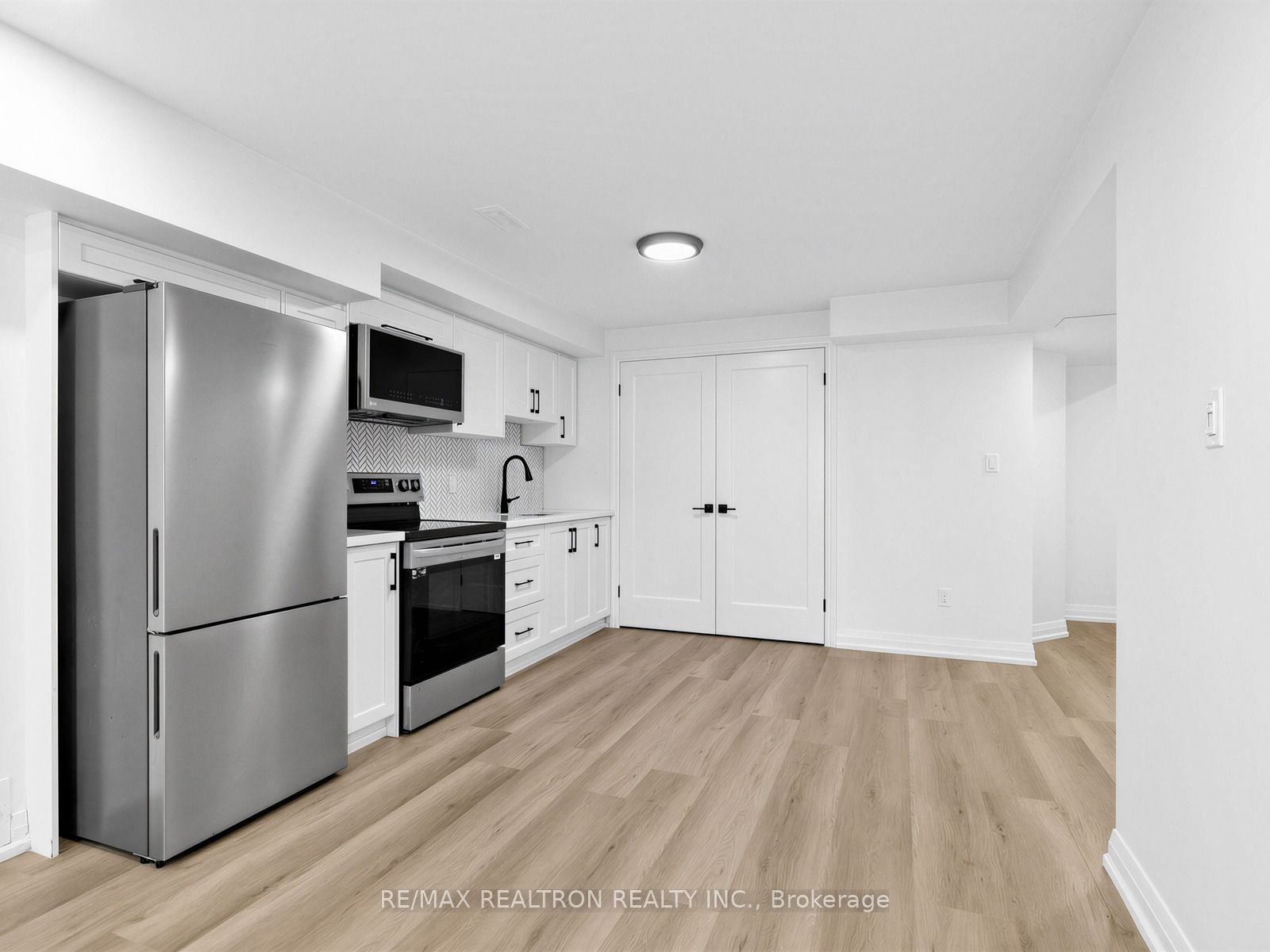 51 Monarchy Street BSMT, Barrie, ON L4M 7K1 photo 5
