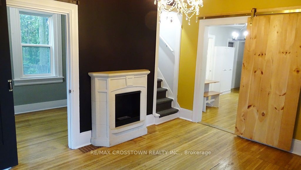 39 Grove Street W, Barrie, ON L4N 1M6 photo 4