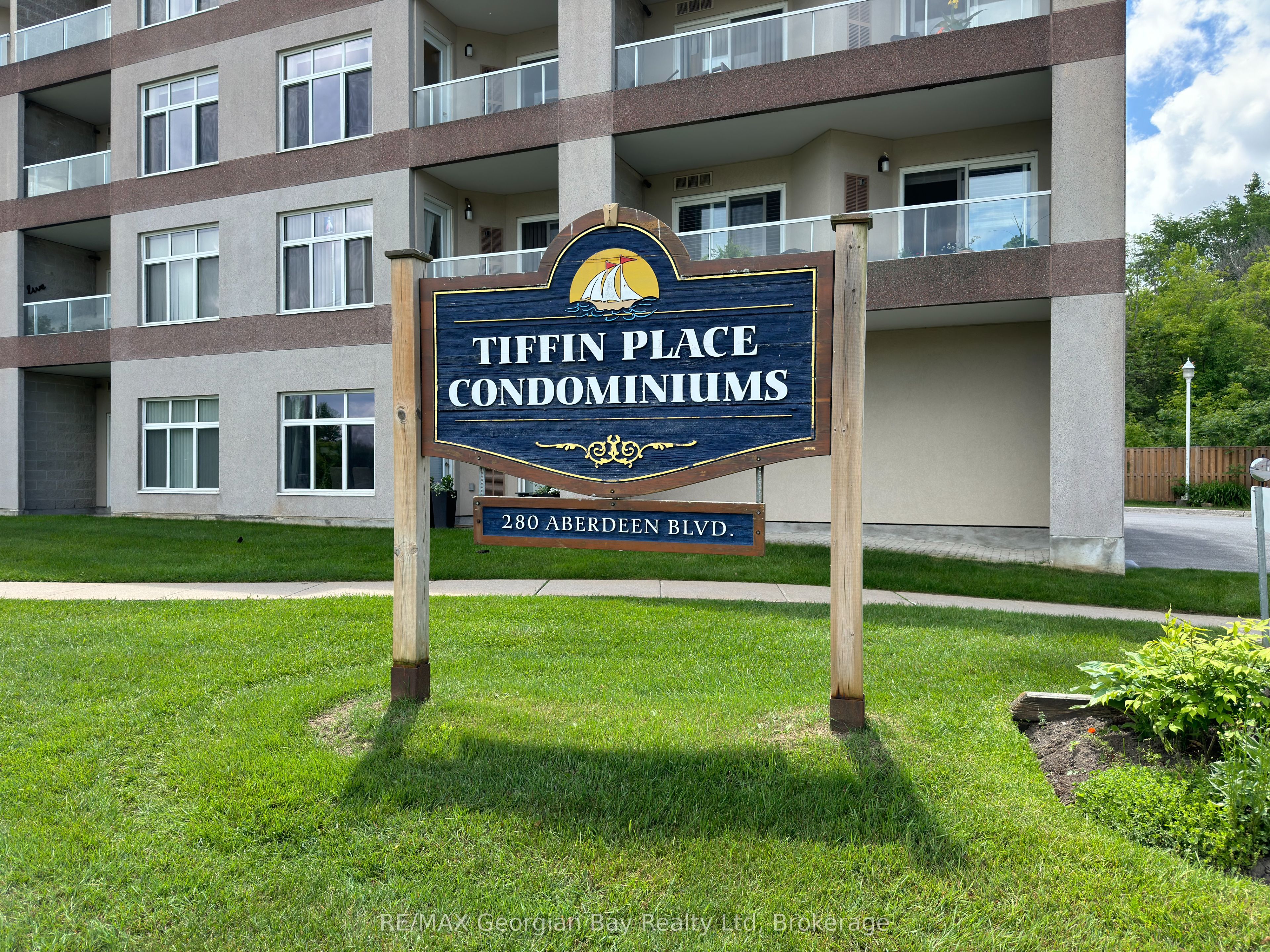 280 Aberdeen Boulevard 415, Midland, ON L4R 5N4 photo 2