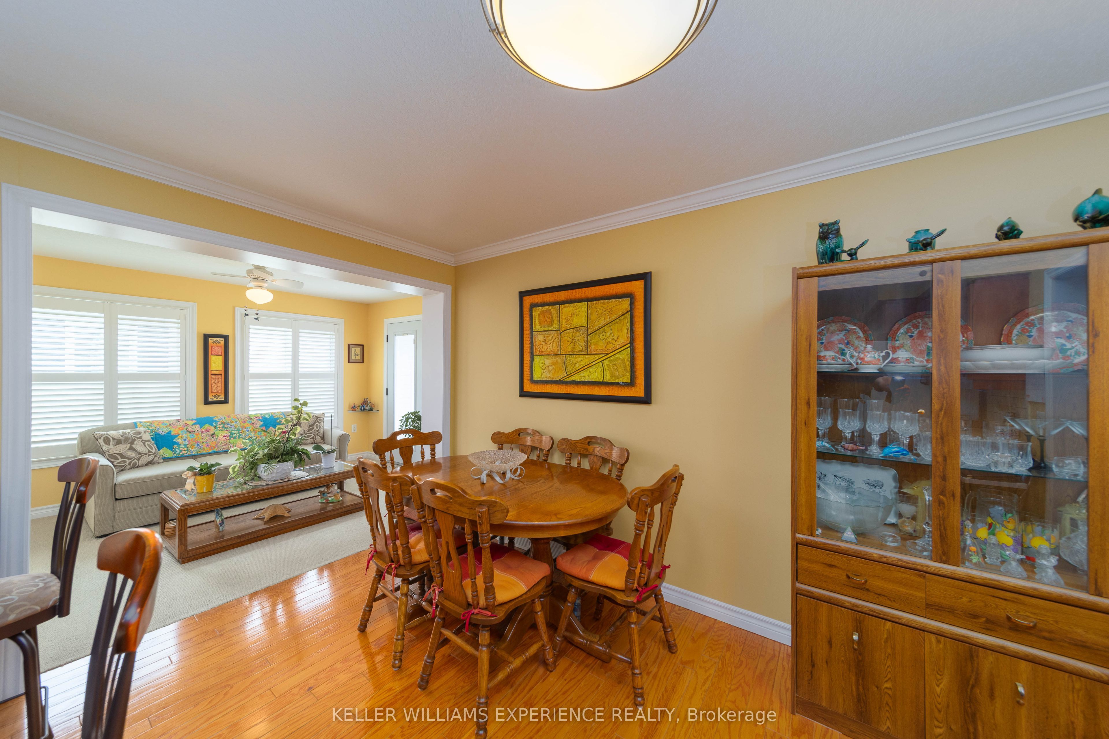 6 Virginia Avenue, Wasaga Beach, ON L9Z 3A8 photo 4