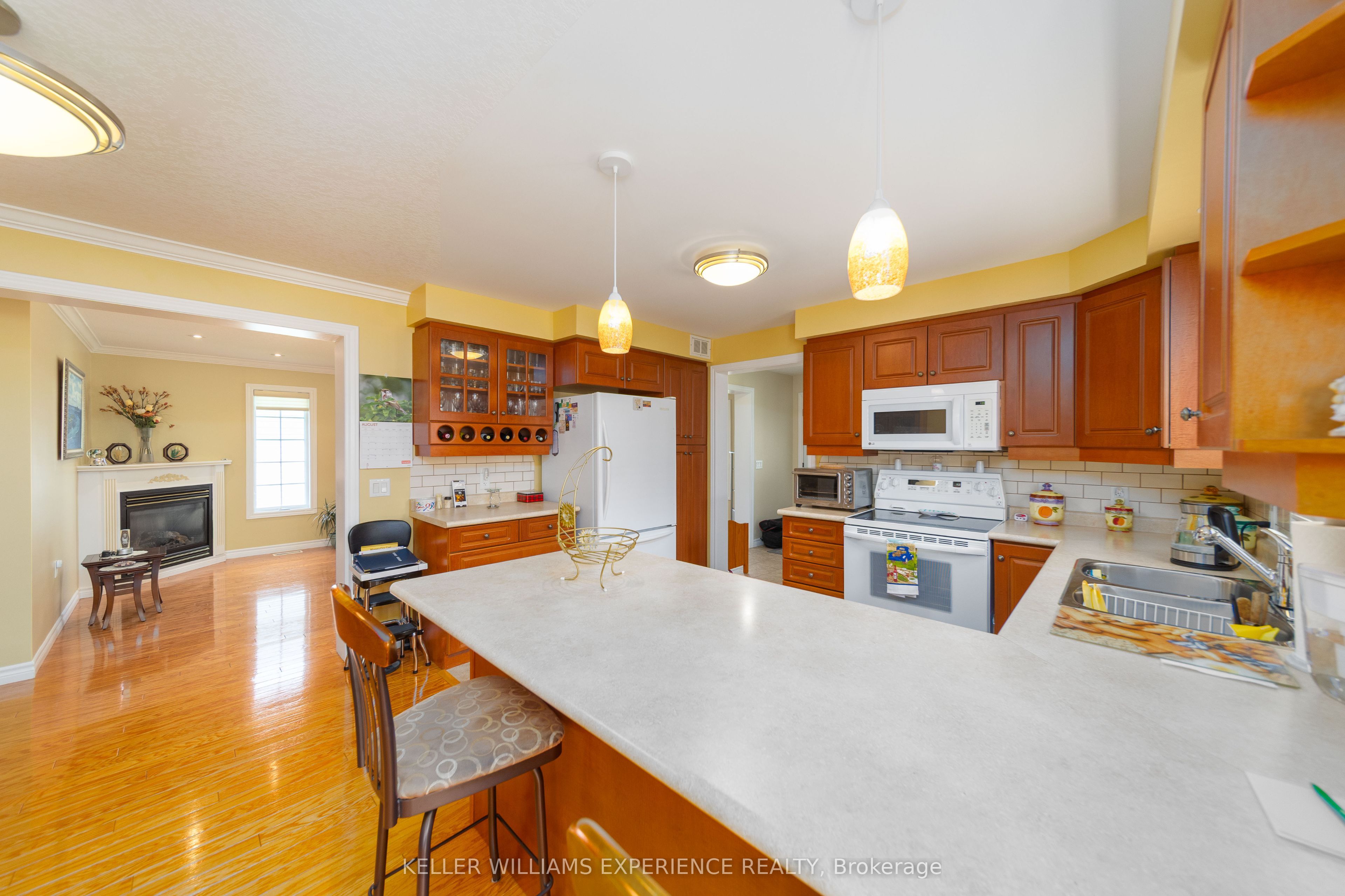 6 Virginia Avenue, Wasaga Beach, ON L9Z 3A8 photo 5