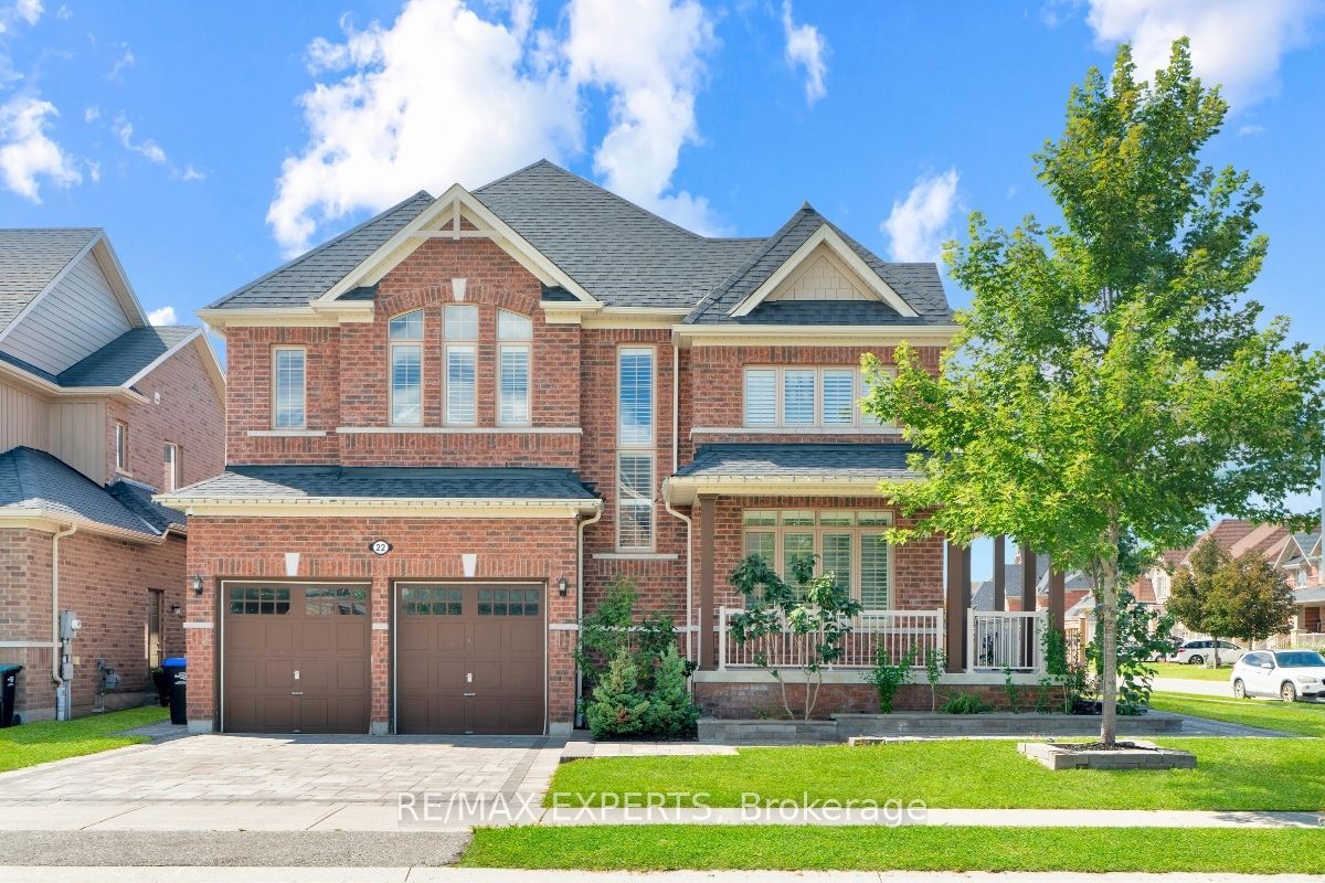 22 Travers Gate, Springwater, ON L9X 0S8