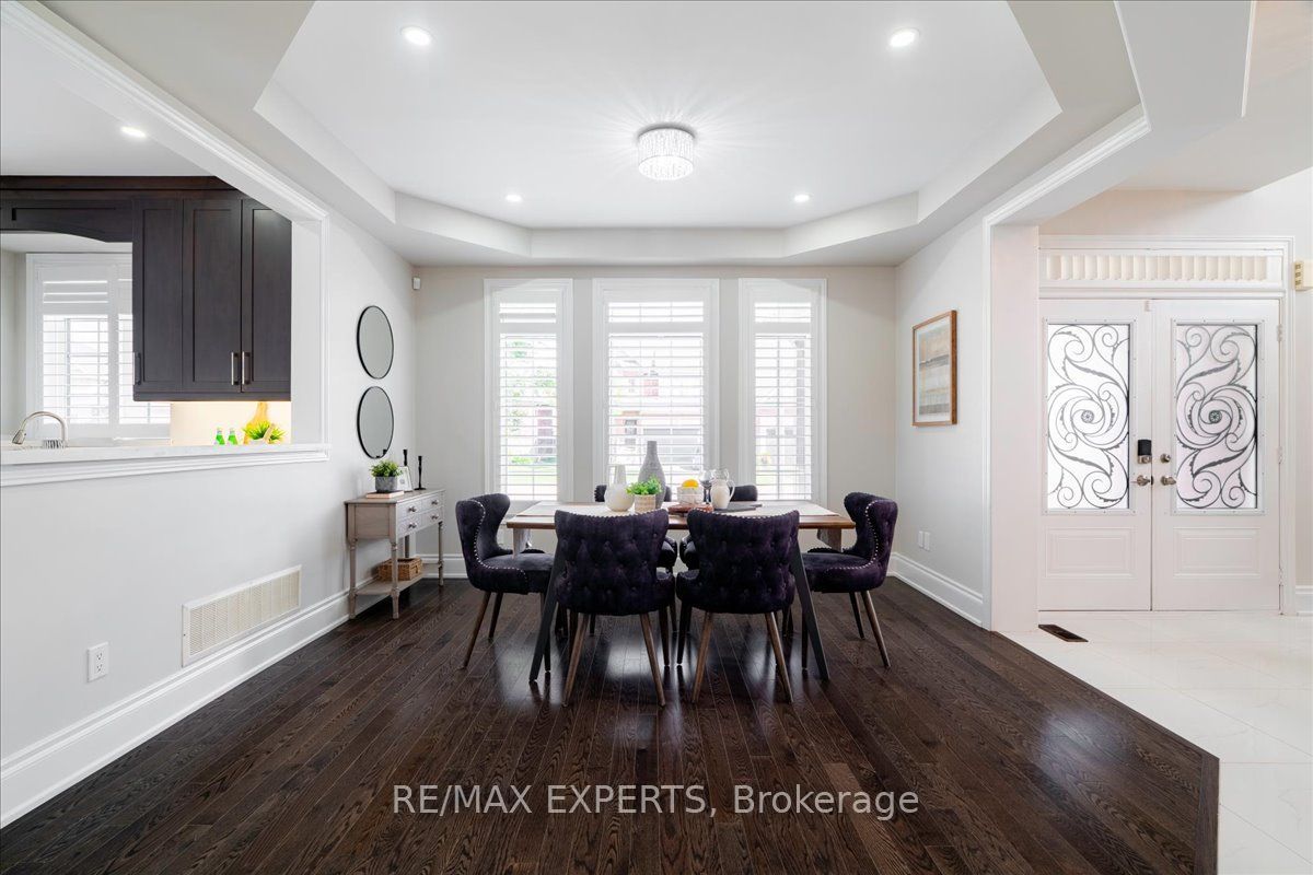 22 Travers Gate, Springwater, ON L9X 0S8 photo 4