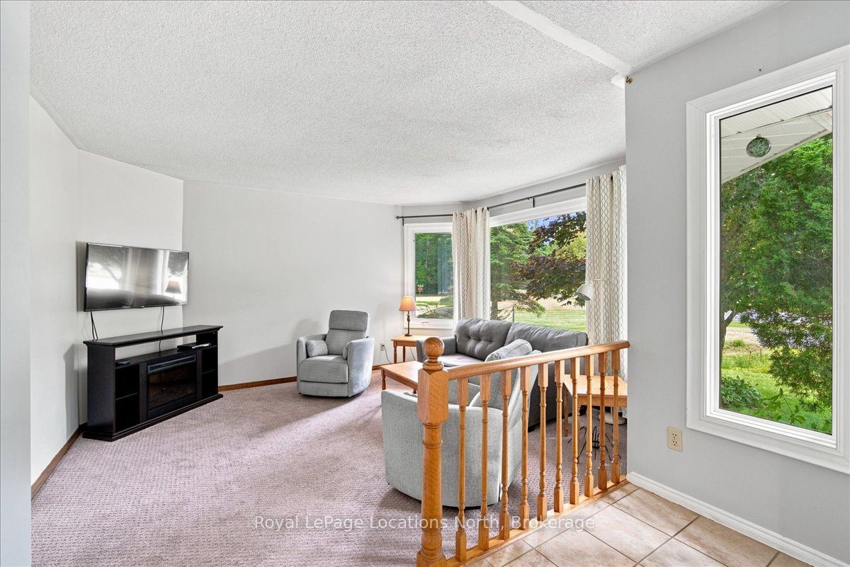 6 Royal Beech Drive, Wasaga Beach, ON L9Z 1H1 photo 4