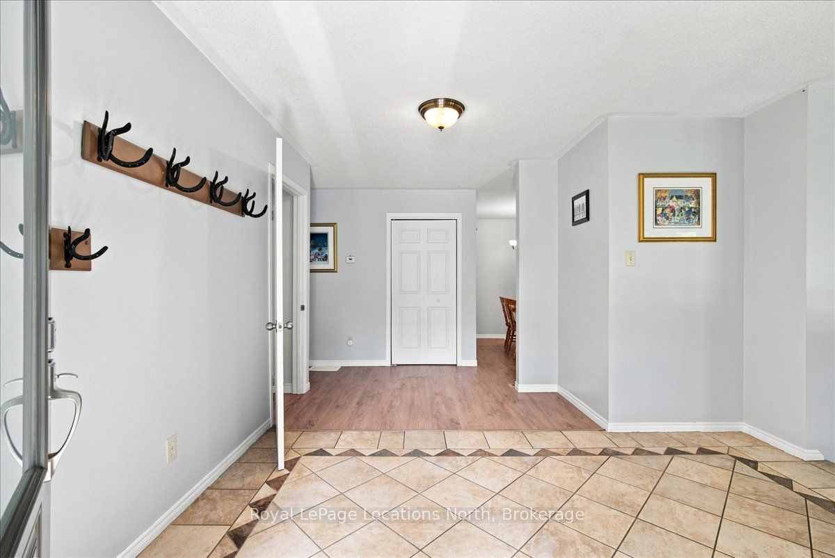 6 Royal Beech Drive, Wasaga Beach, ON L9Z 1H1 photo 5