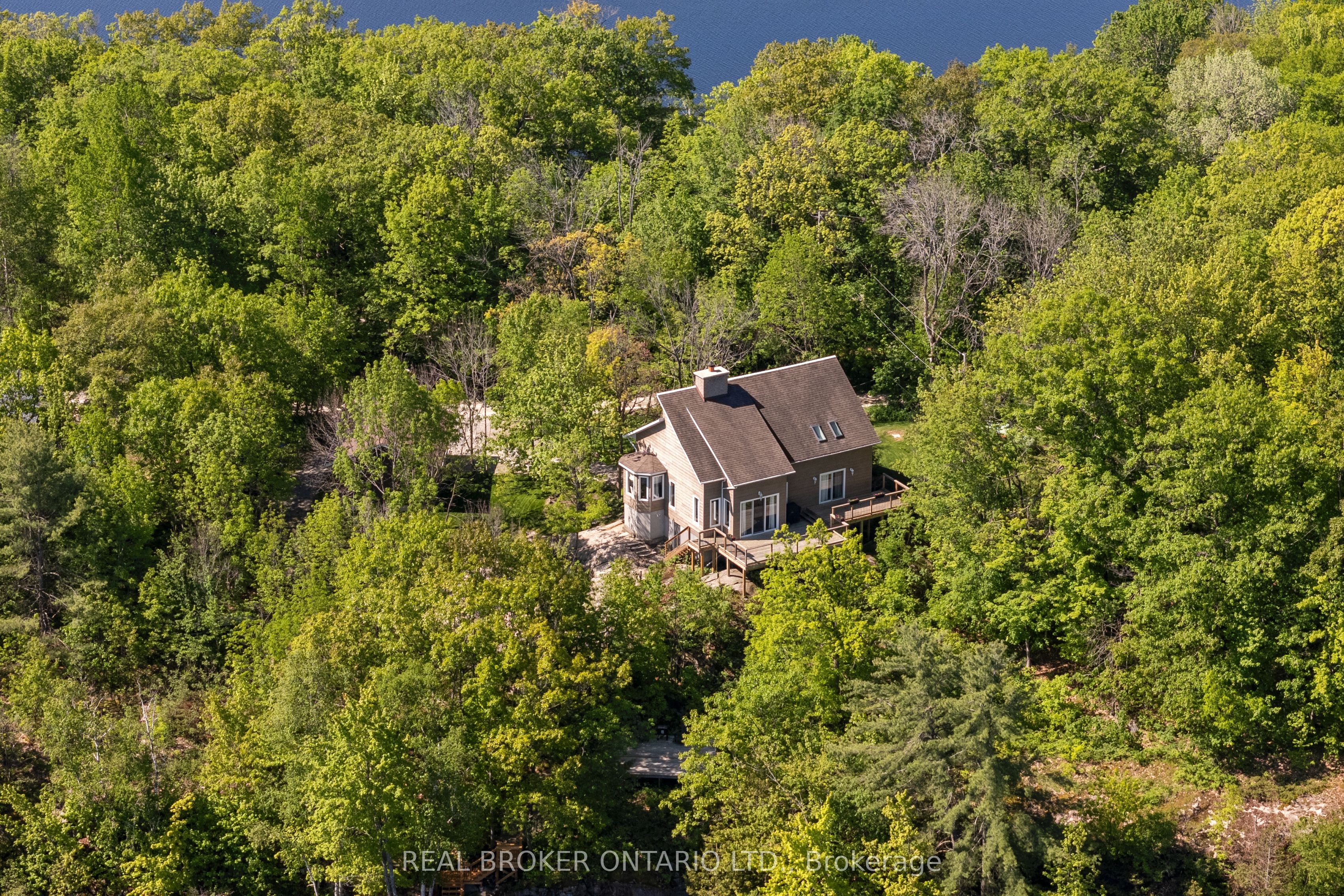 2043 Beman Point Lane, Severn, ON L0K 1E0 photo 2