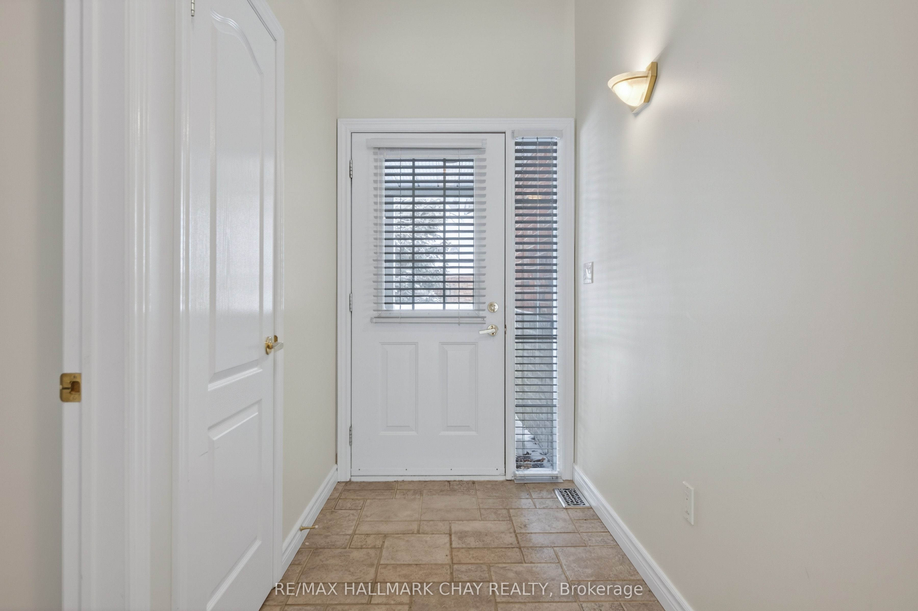 275 Huron Street 11, Clearview, ON L0M 1S0 photo 4