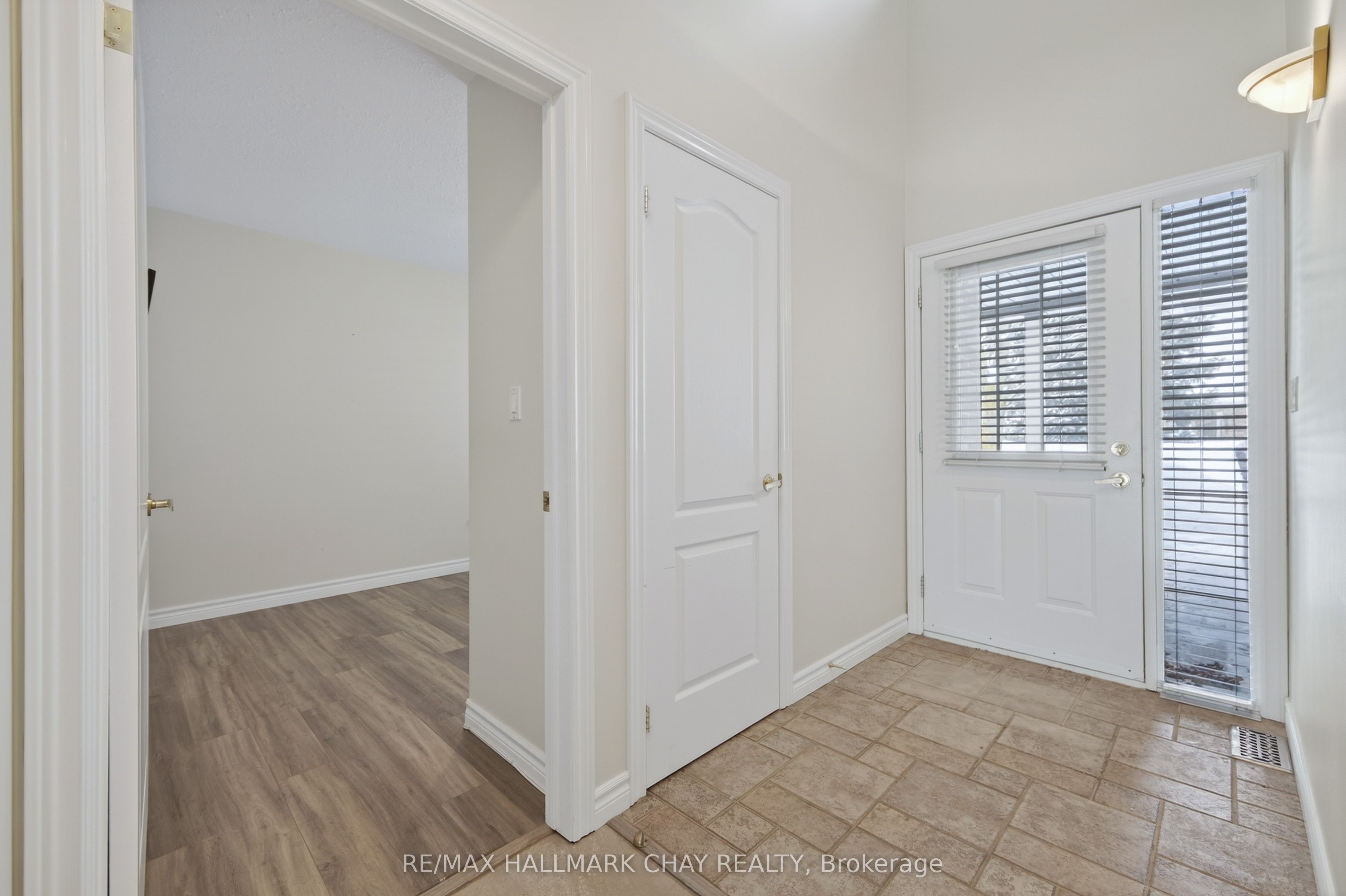 275 Huron Street 11, Clearview, ON L0M 1S0 photo 5