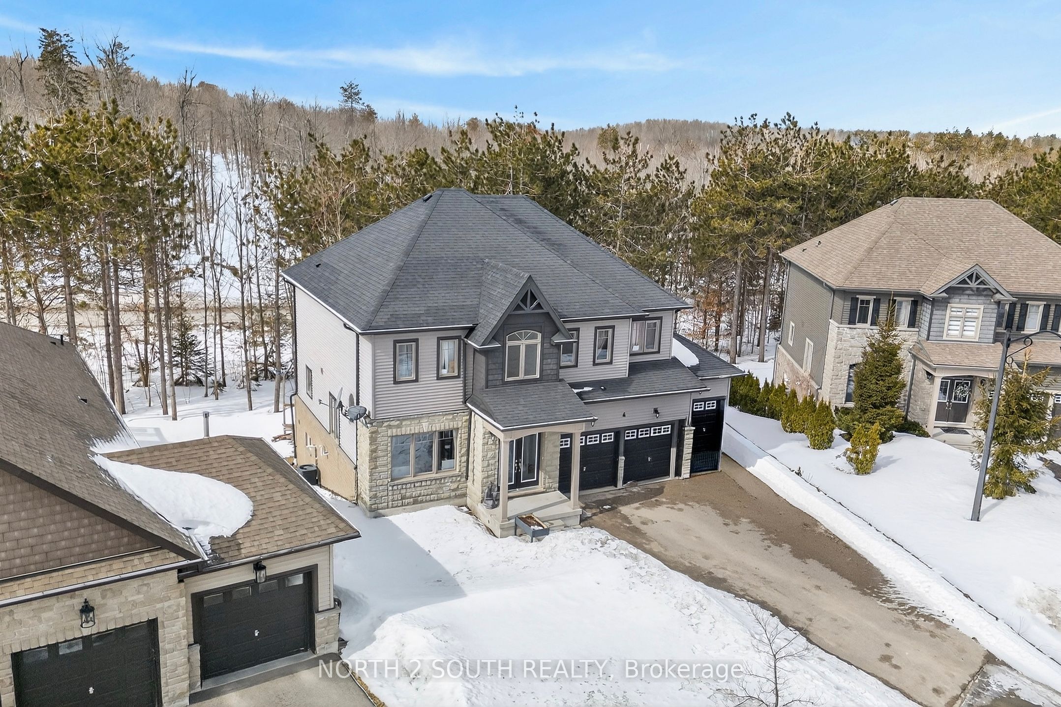 4 Boville Court, Oro-Medonte, ON L0L 2L0 photo 2