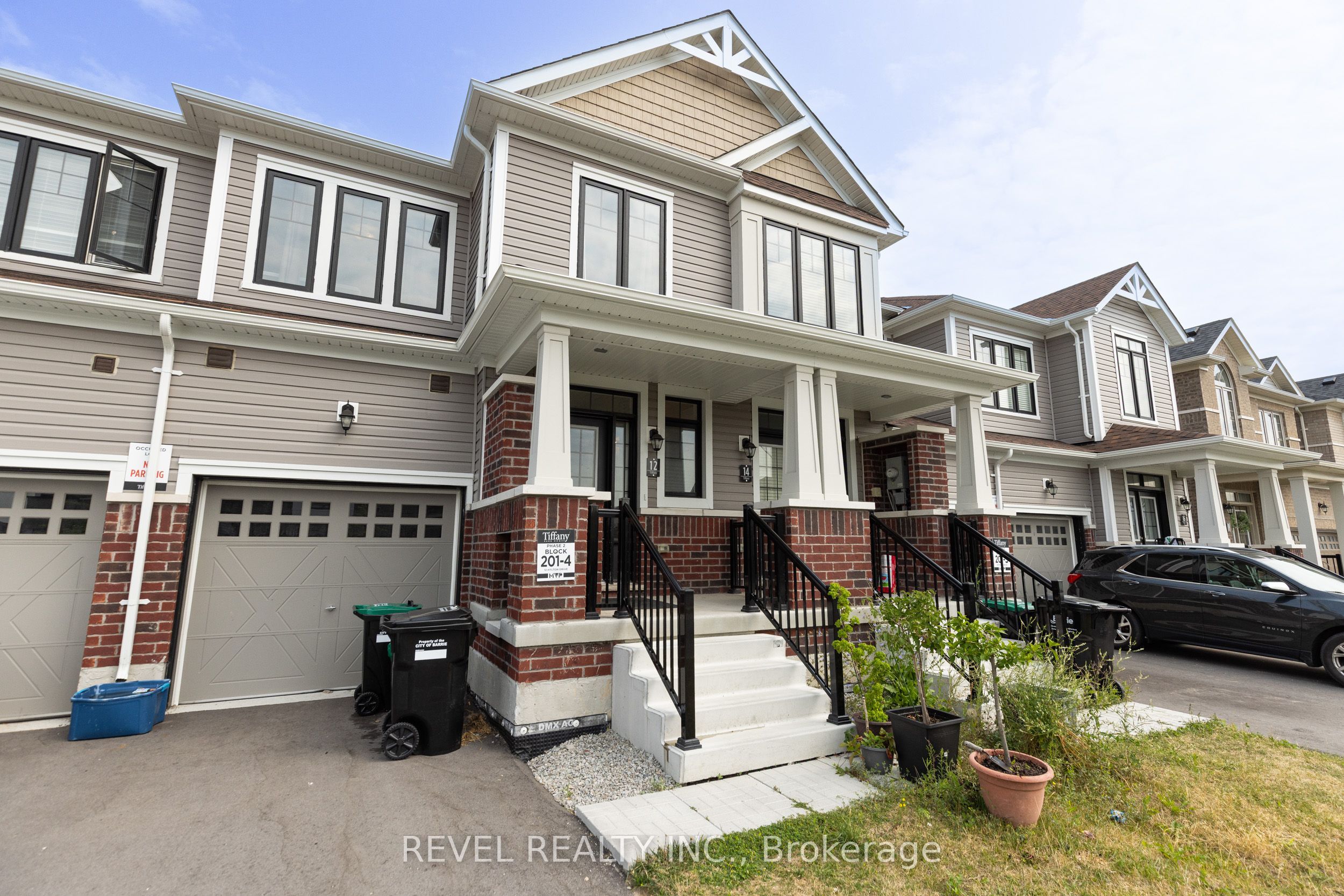 12 Hylton Drive, Barrie, ON L9J 0W5