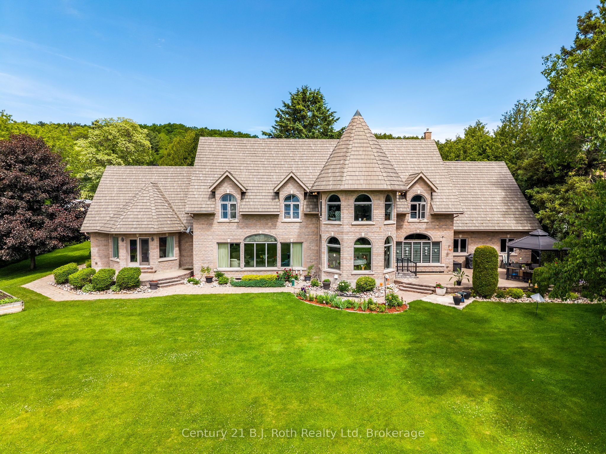339 Champlain Road, Penetanguishene, ON L9M 1S3 photo 3