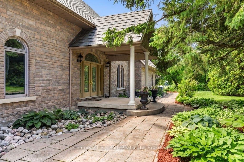 339 Champlain Road, Penetanguishene, ON L9M 1S3 photo 5