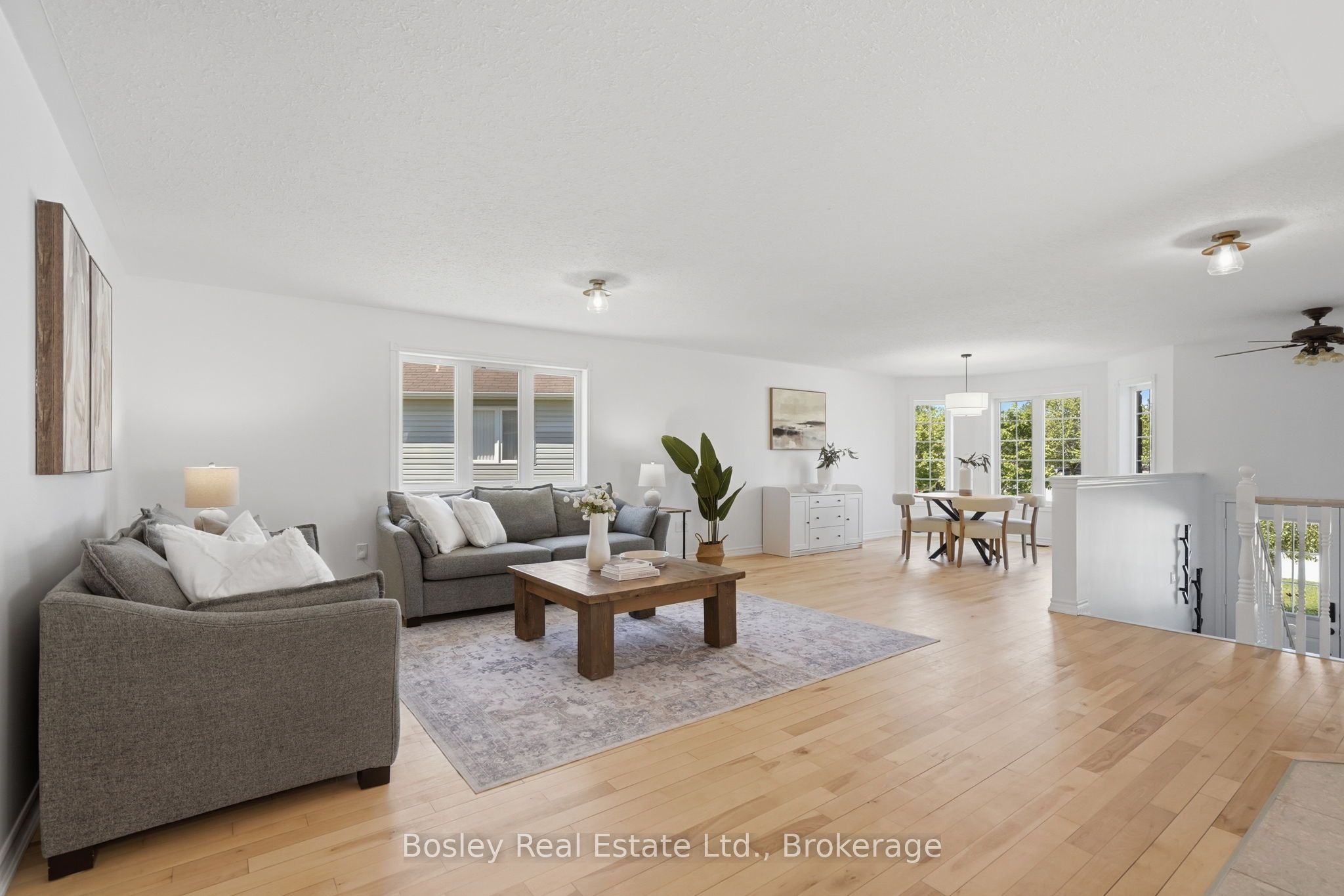 208 Lamont Court, Clearview, ON L0M 1S0 photo 5