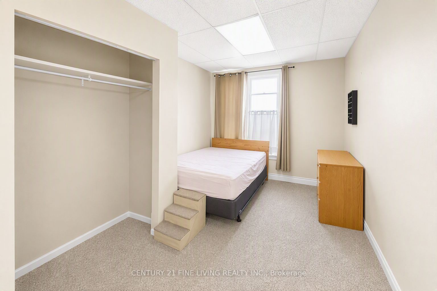 146 Bradford Street 1, Barrie, ON L4N 3B3 photo 2