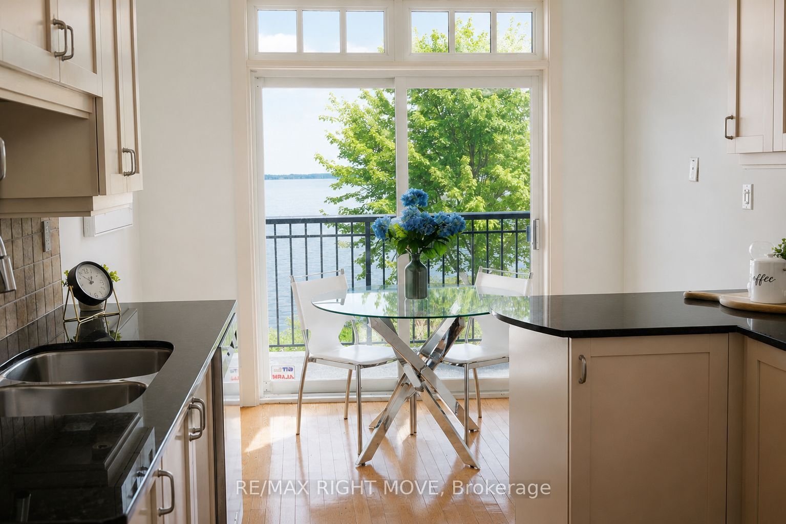 140 Cedar Island Road 109, Orillia, ON L3V 1T1 photo 4