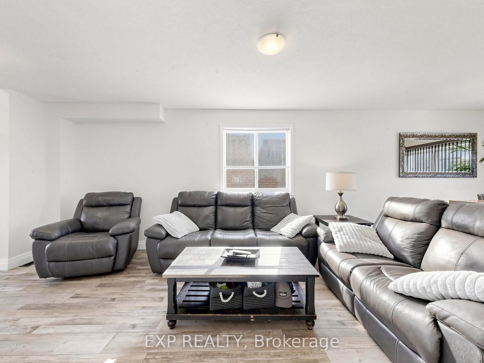 6 Booth Lane, Barrie, ON L4N 0S4 photo 4