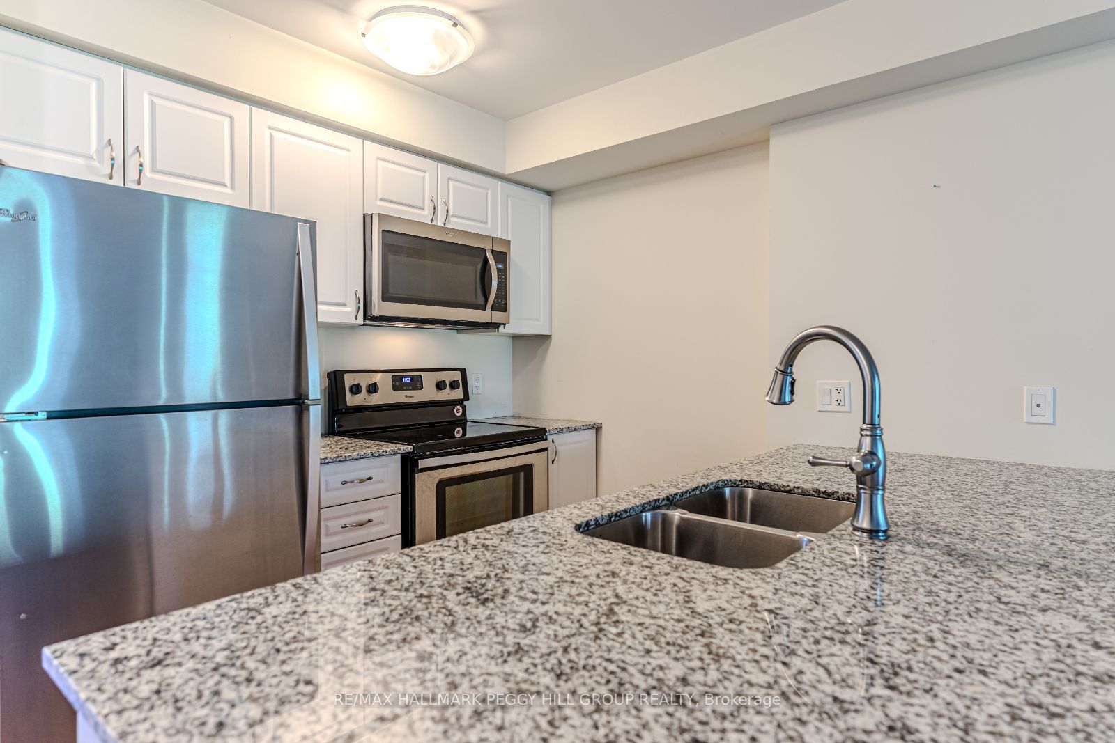 2 Cove Court 106, Collingwood, ON L9Y 0Y6 photo 5