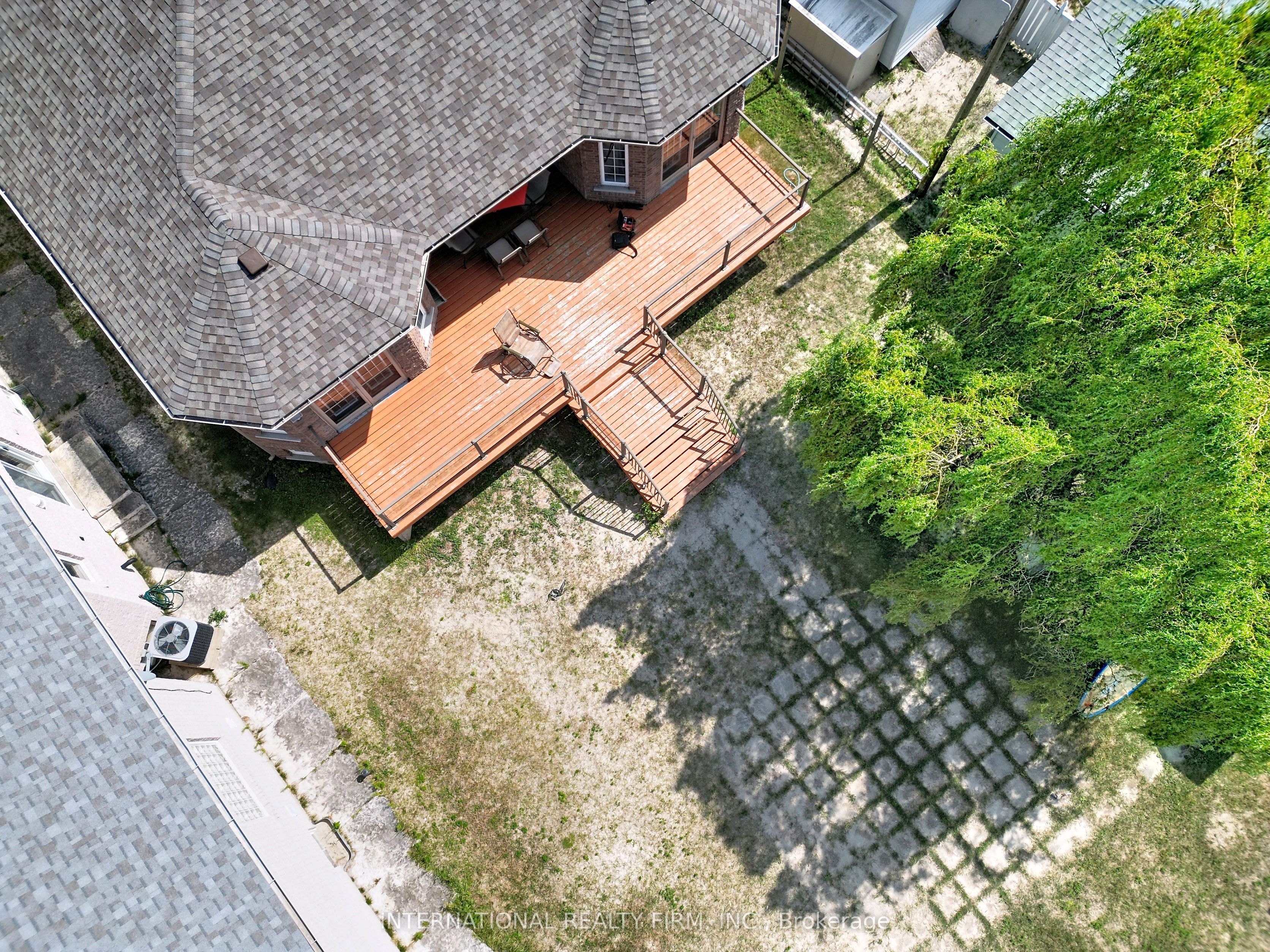 966 Shore Lane, Wasaga Beach, ON L9Z 2B4 photo 4