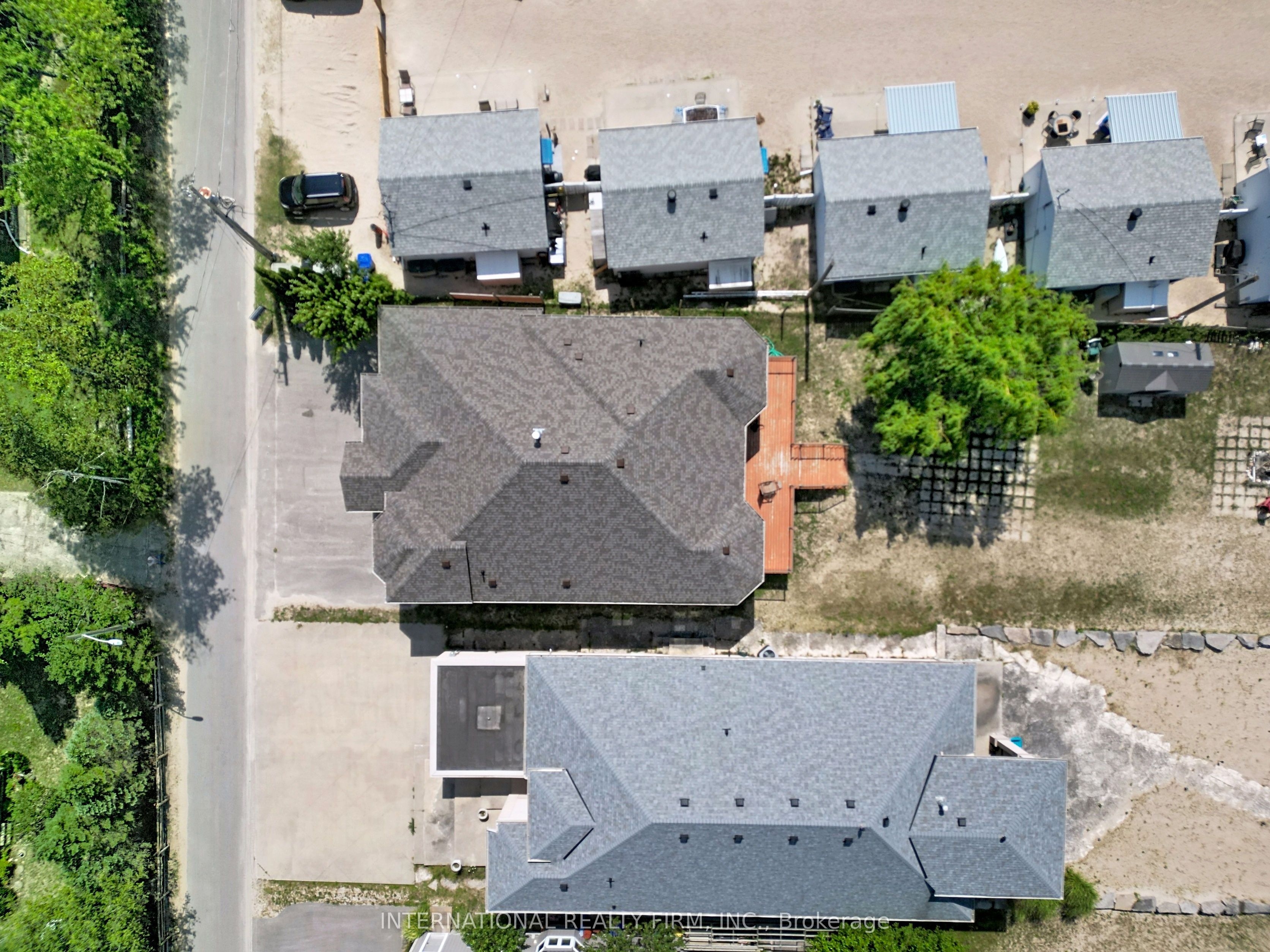 966 Shore Lane, Wasaga Beach, ON L9Z 2B4 photo 5
