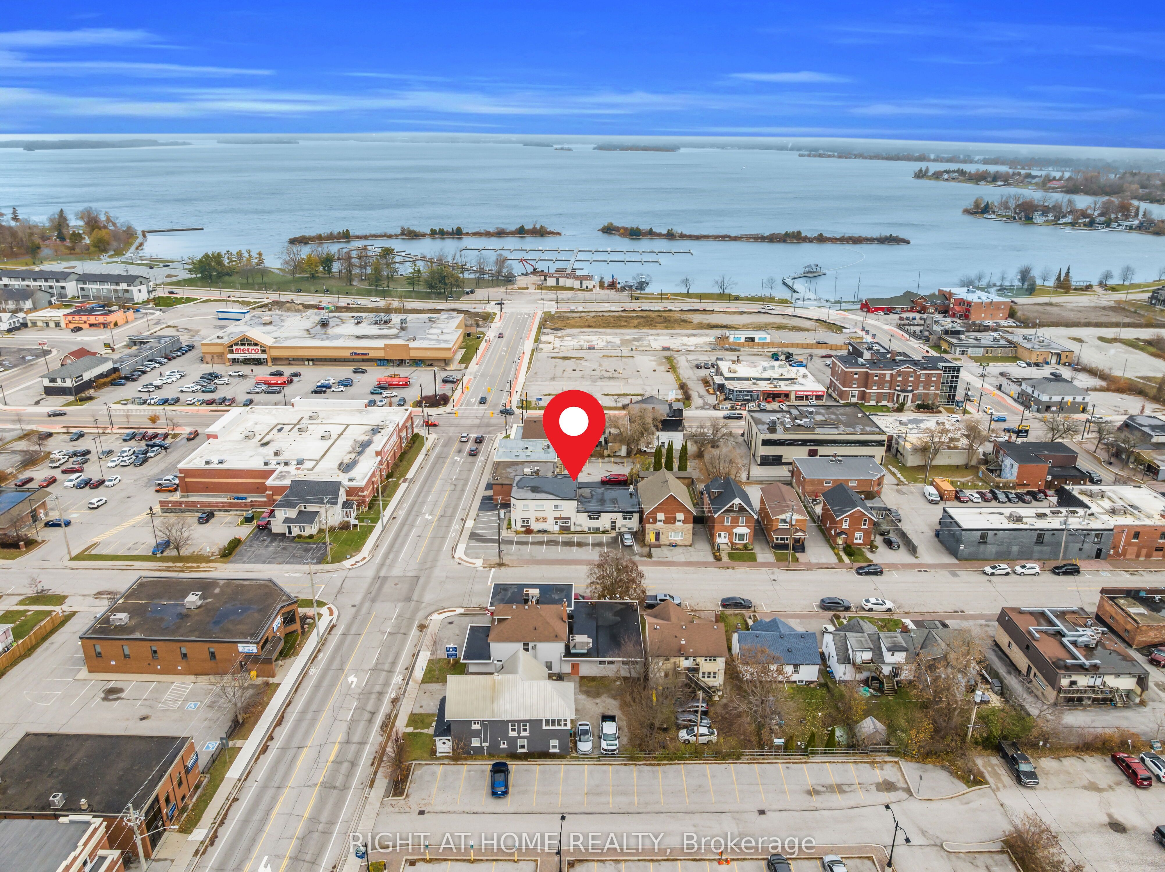 32 Matchedash Street N Apartment A, Orillia, ON L3V 4T5 photo 2